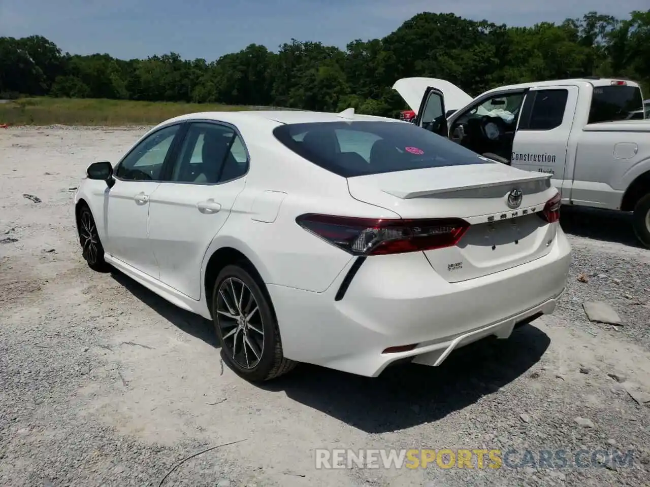 3 Photograph of a damaged car 4T1G11AK8MU489162 TOYOTA CAMRY 2021