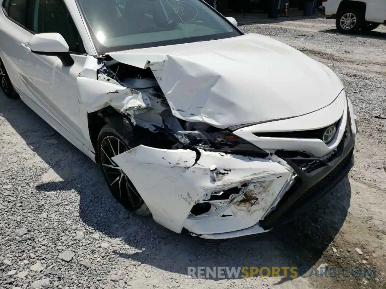 9 Photograph of a damaged car 4T1G11AK8MU489162 TOYOTA CAMRY 2021