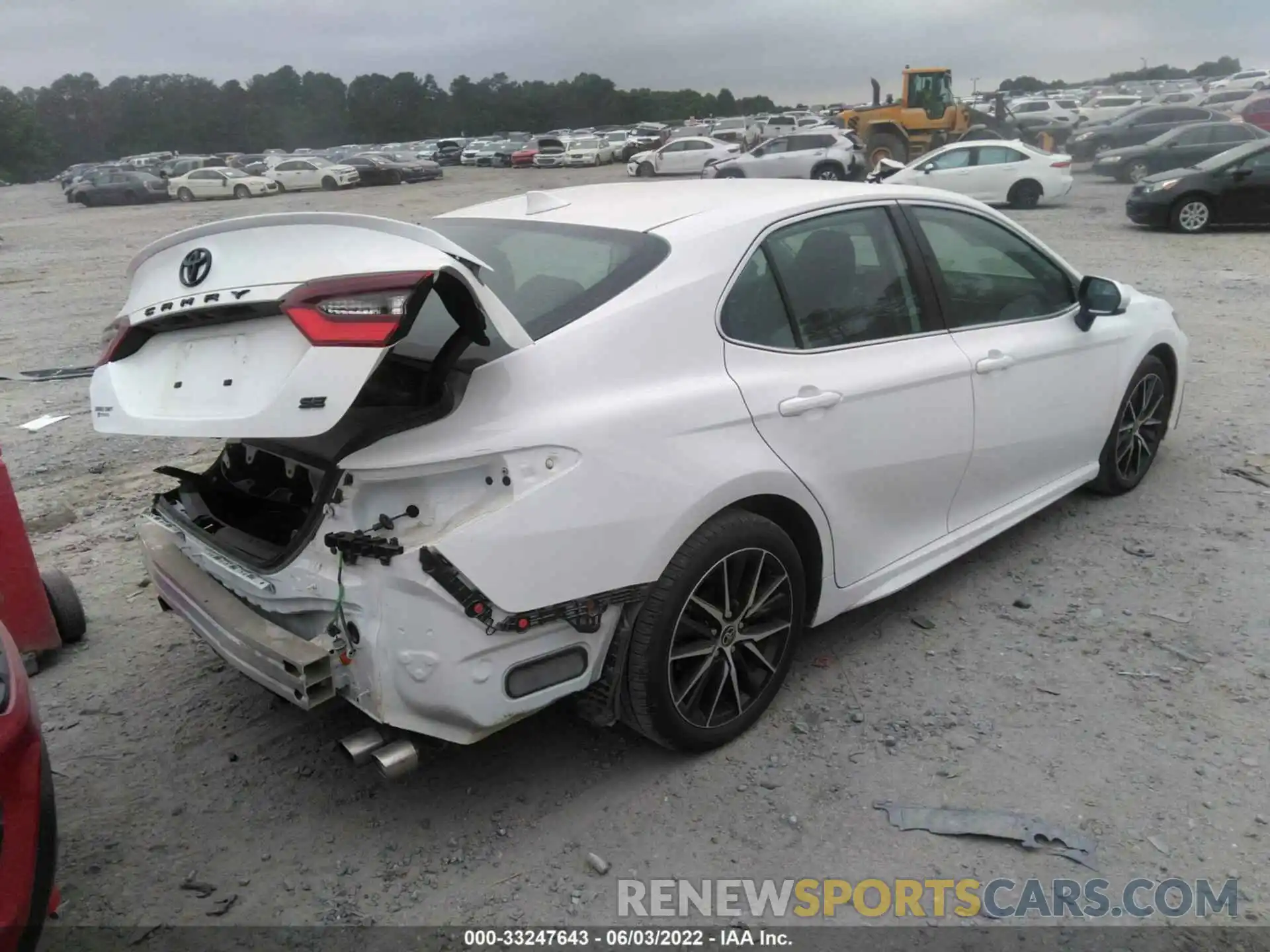 4 Photograph of a damaged car 4T1G11AK8MU490635 TOYOTA CAMRY 2021