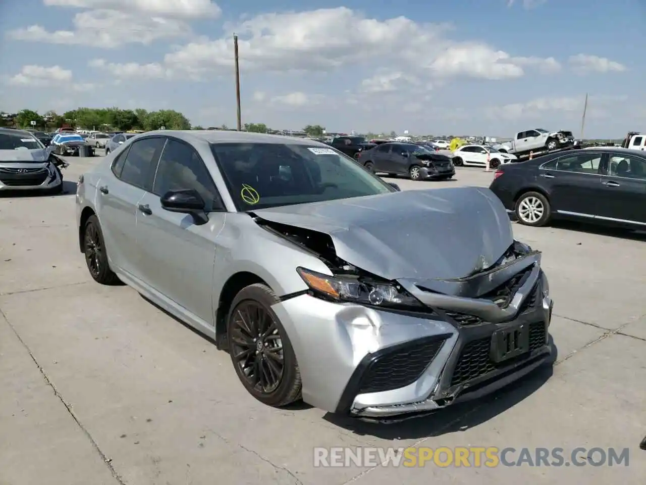 1 Photograph of a damaged car 4T1G11AK8MU496337 TOYOTA CAMRY 2021