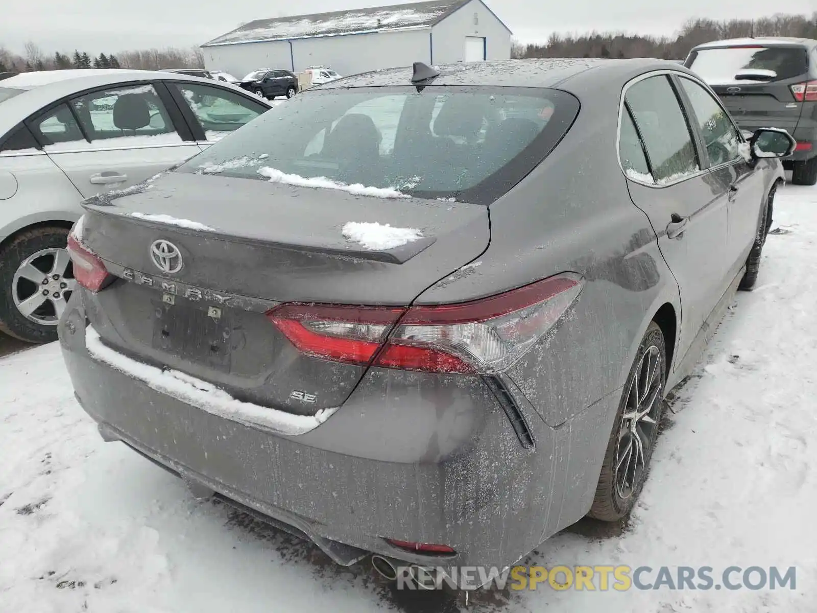 4 Photograph of a damaged car 4T1G11AK8MU515856 TOYOTA CAMRY 2021