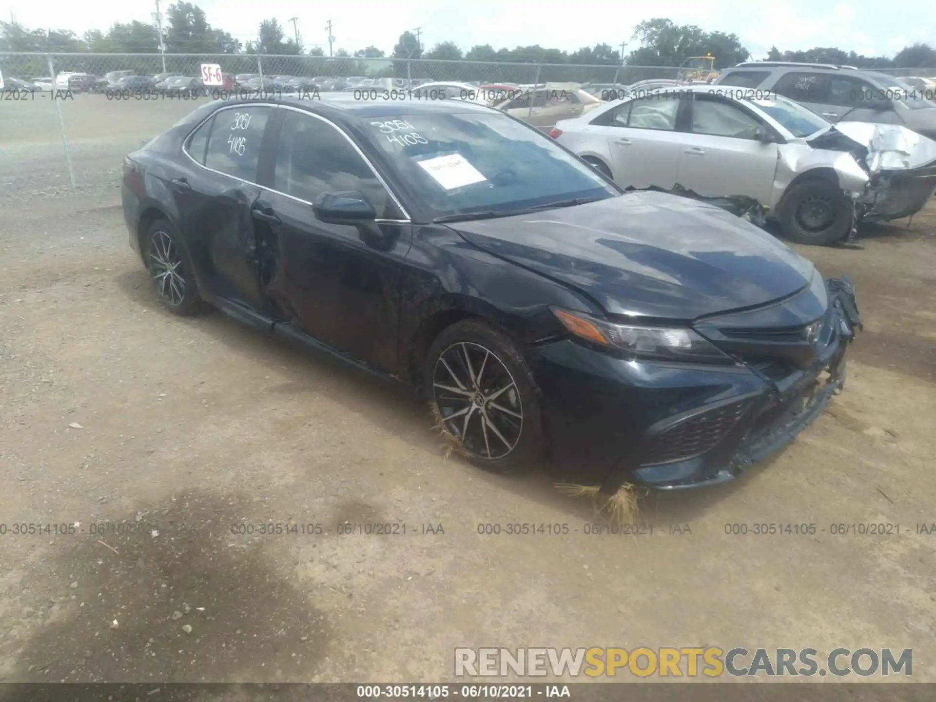 1 Photograph of a damaged car 4T1G11AK8MU516652 TOYOTA CAMRY 2021