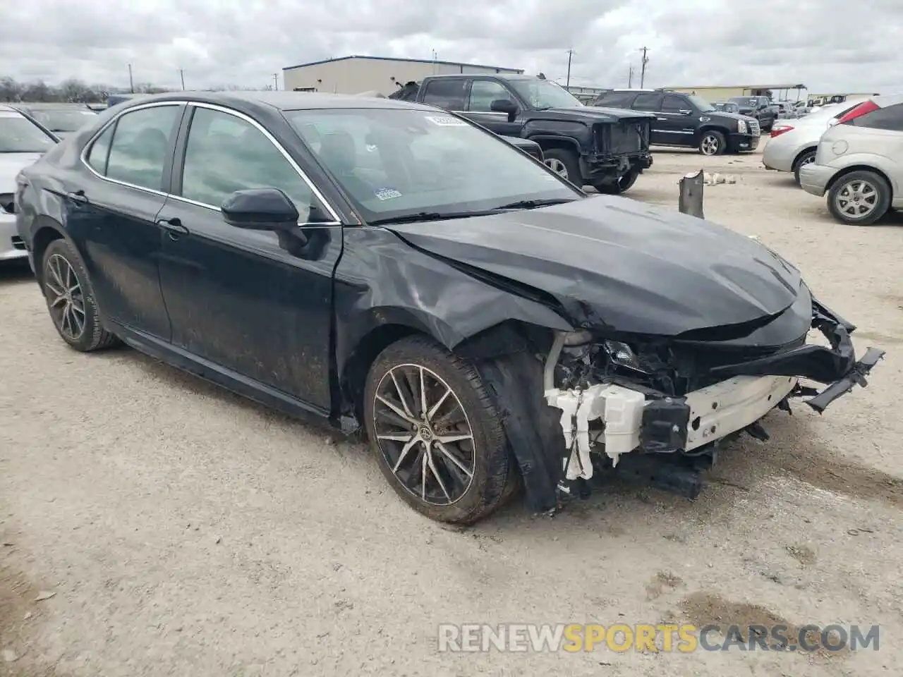 4 Photograph of a damaged car 4T1G11AK8MU516697 TOYOTA CAMRY 2021