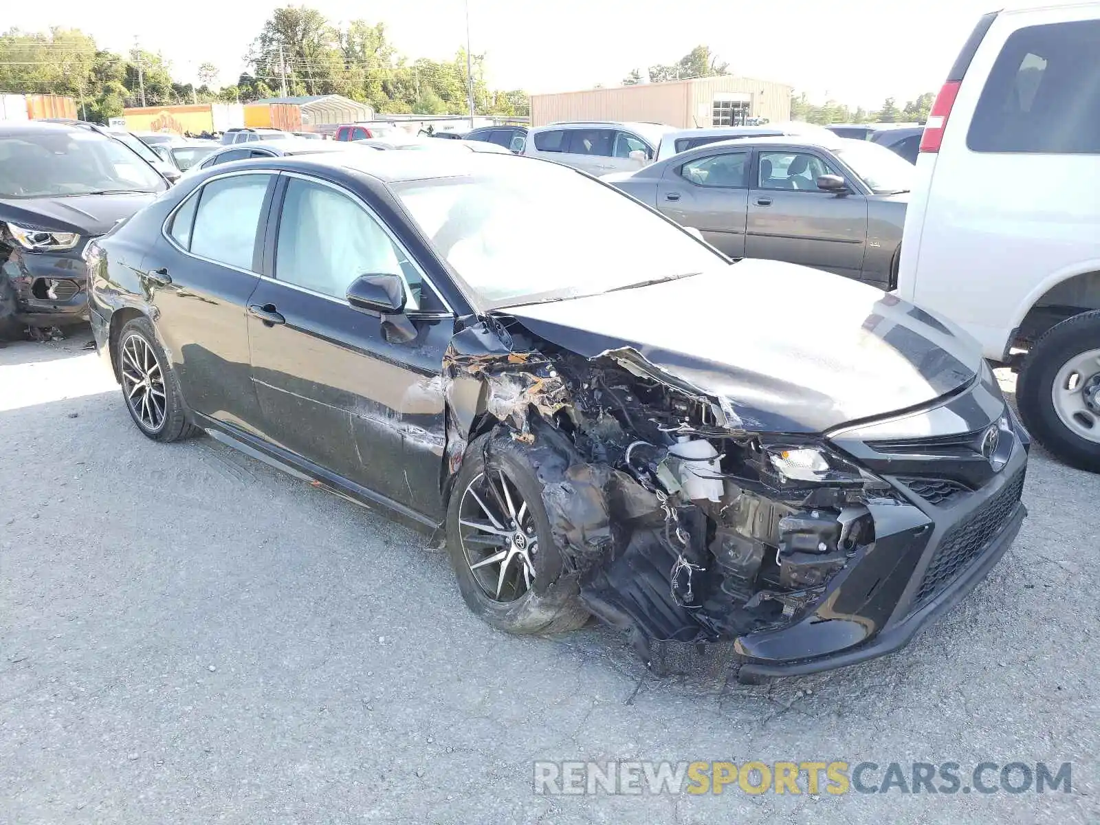 1 Photograph of a damaged car 4T1G11AK8MU516845 TOYOTA CAMRY 2021