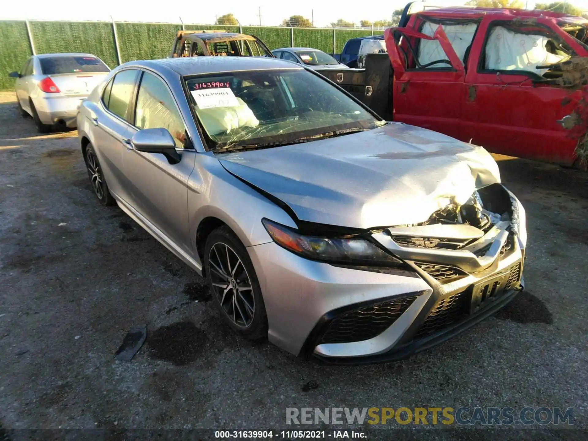 1 Photograph of a damaged car 4T1G11AK8MU518305 TOYOTA CAMRY 2021