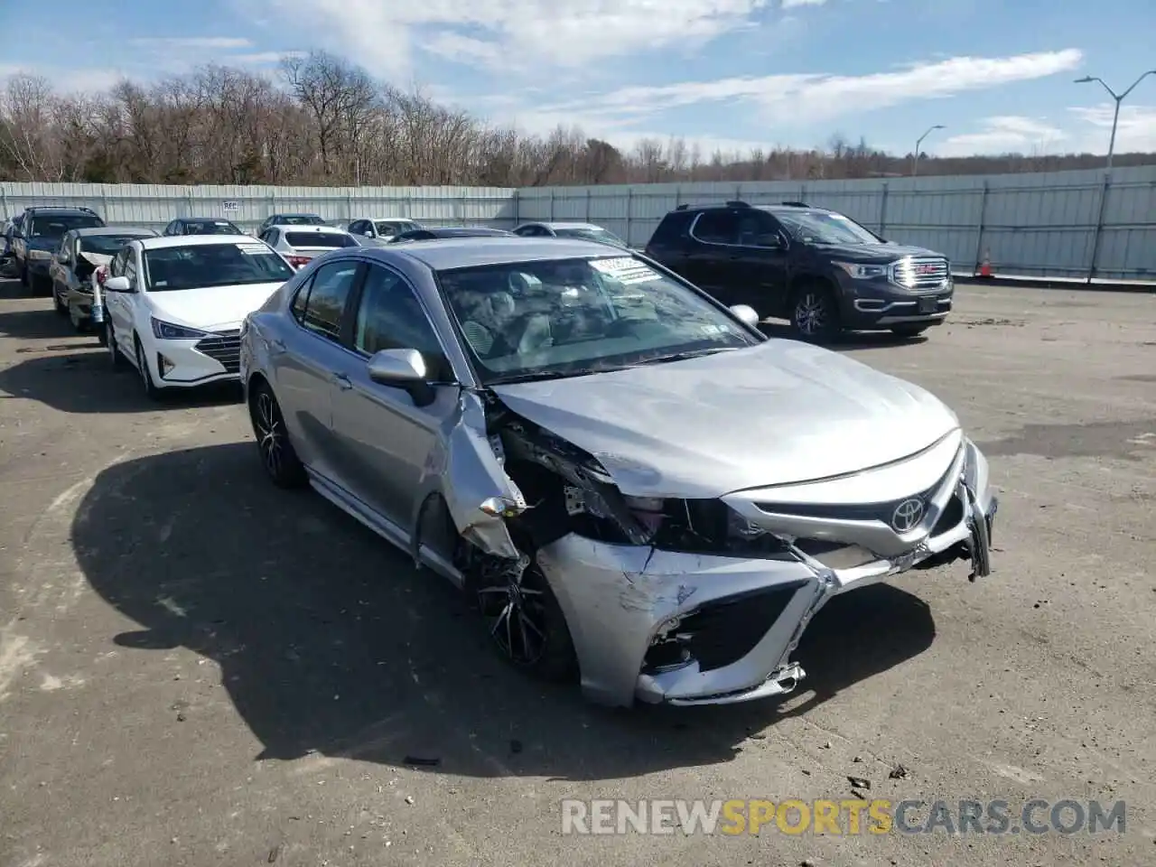 1 Photograph of a damaged car 4T1G11AK8MU518353 TOYOTA CAMRY 2021