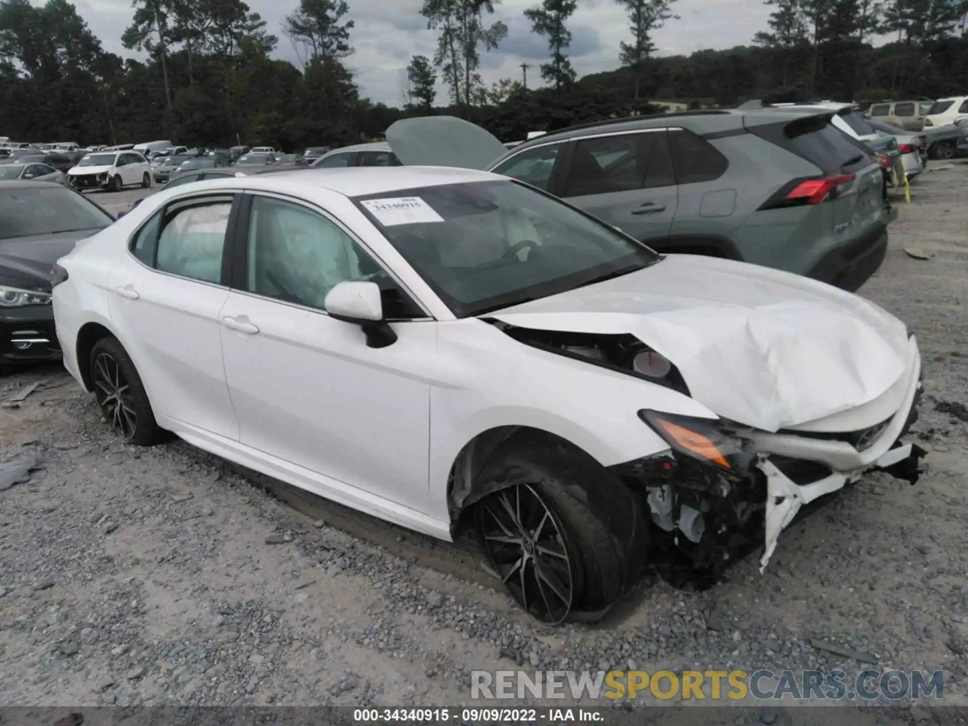 1 Photograph of a damaged car 4T1G11AK8MU519339 TOYOTA CAMRY 2021