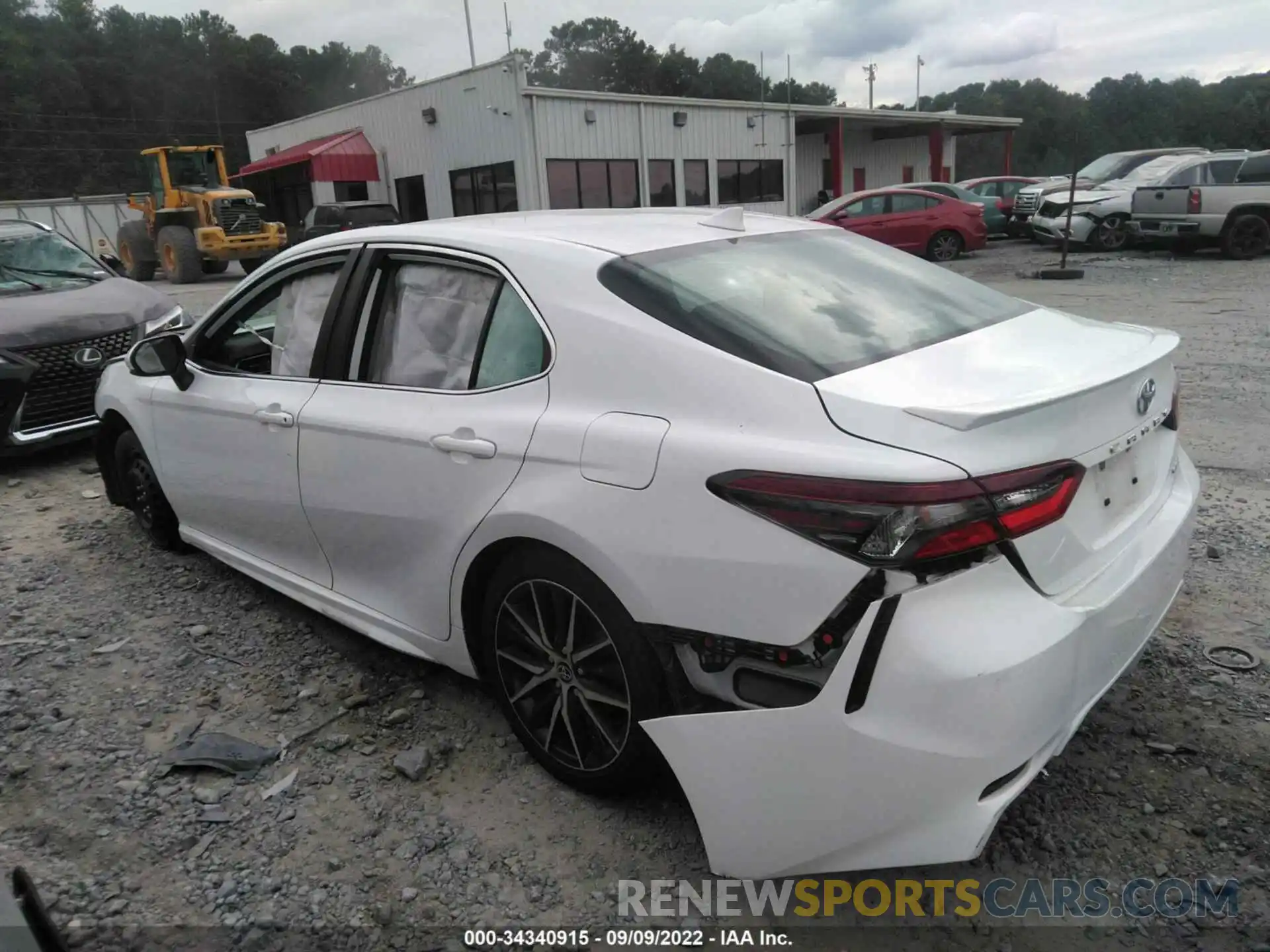 3 Photograph of a damaged car 4T1G11AK8MU519339 TOYOTA CAMRY 2021