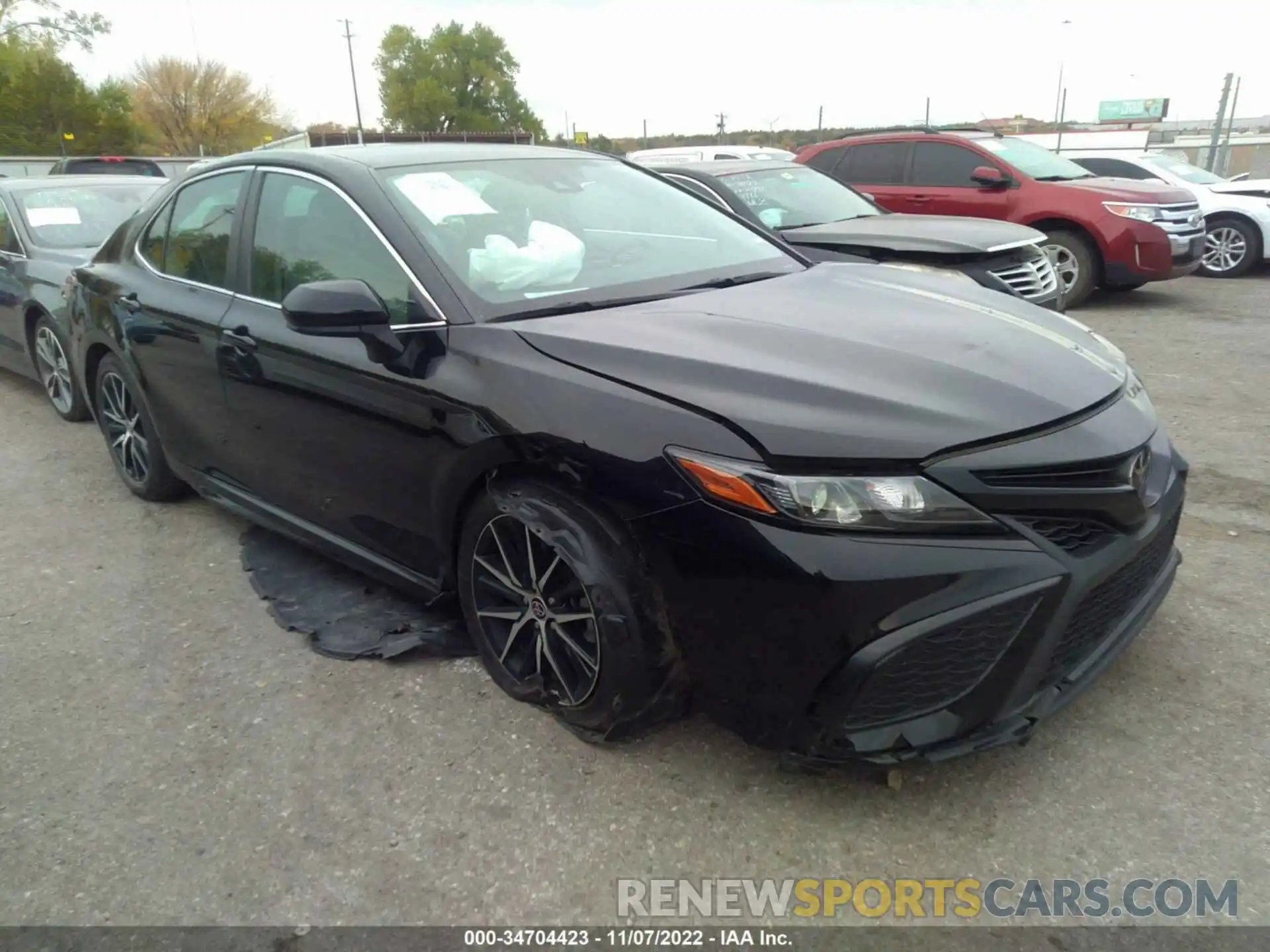 1 Photograph of a damaged car 4T1G11AK8MU522855 TOYOTA CAMRY 2021