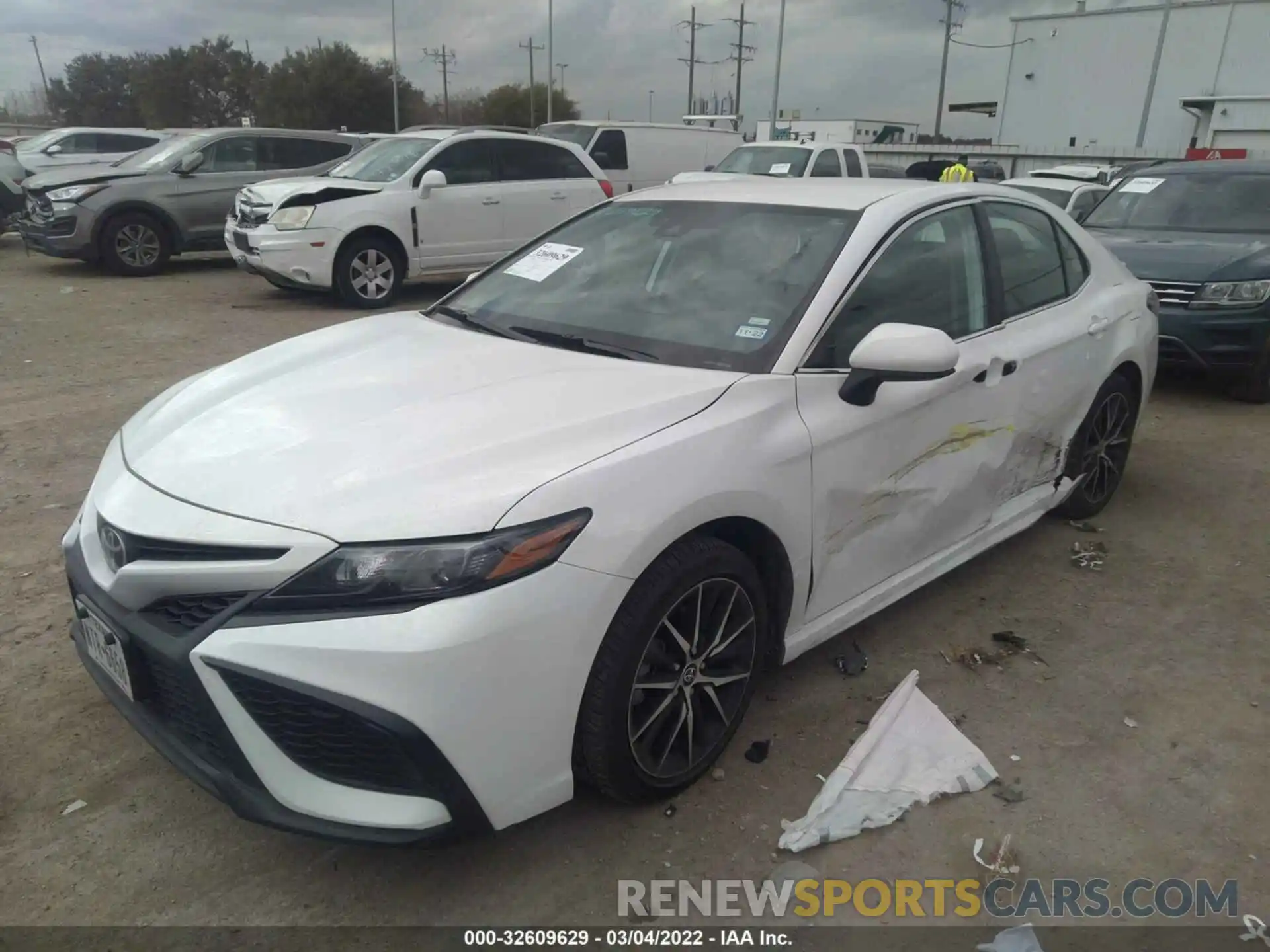 2 Photograph of a damaged car 4T1G11AK8MU525500 TOYOTA CAMRY 2021