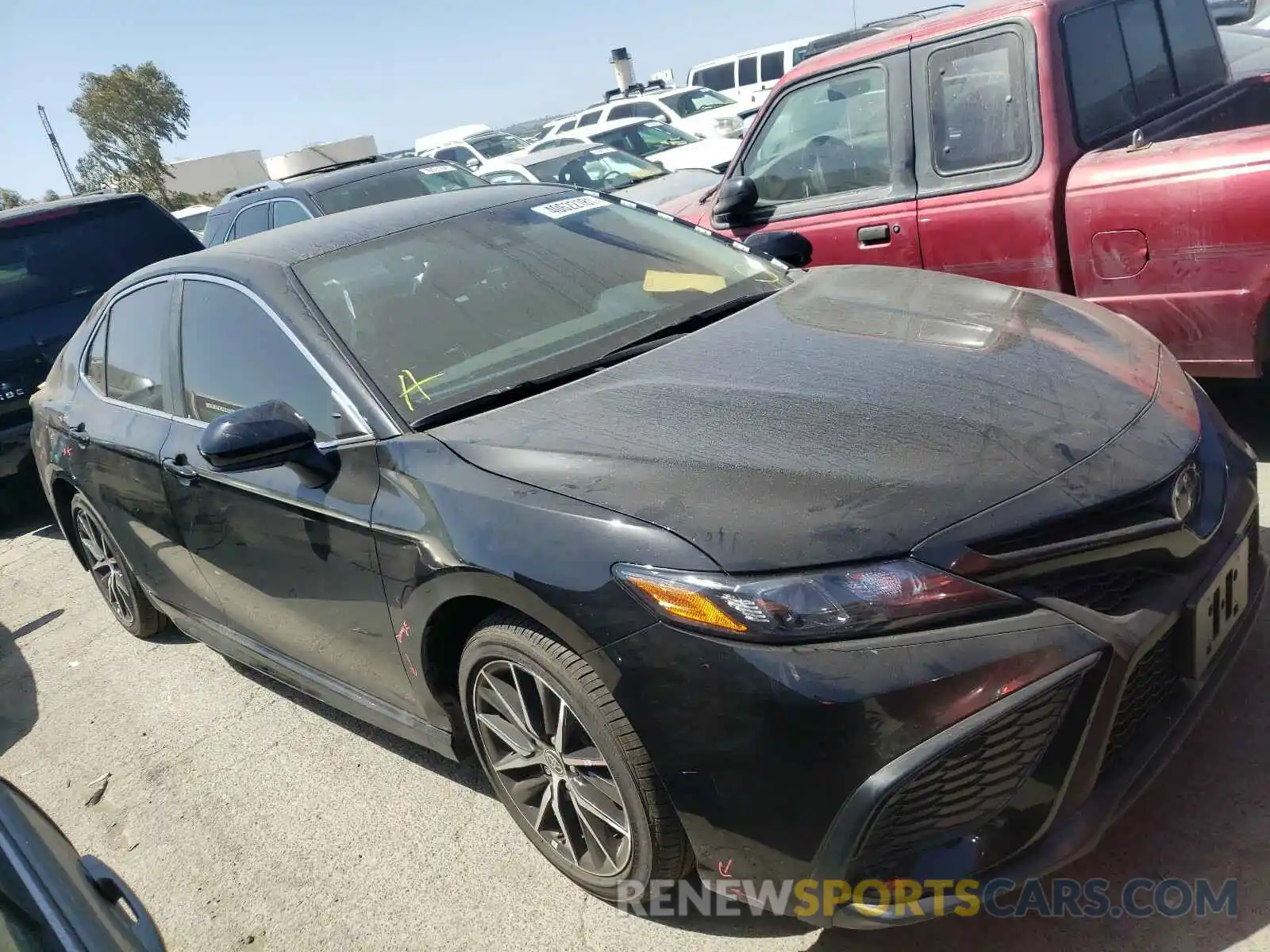 1 Photograph of a damaged car 4T1G11AK8MU531006 TOYOTA CAMRY 2021