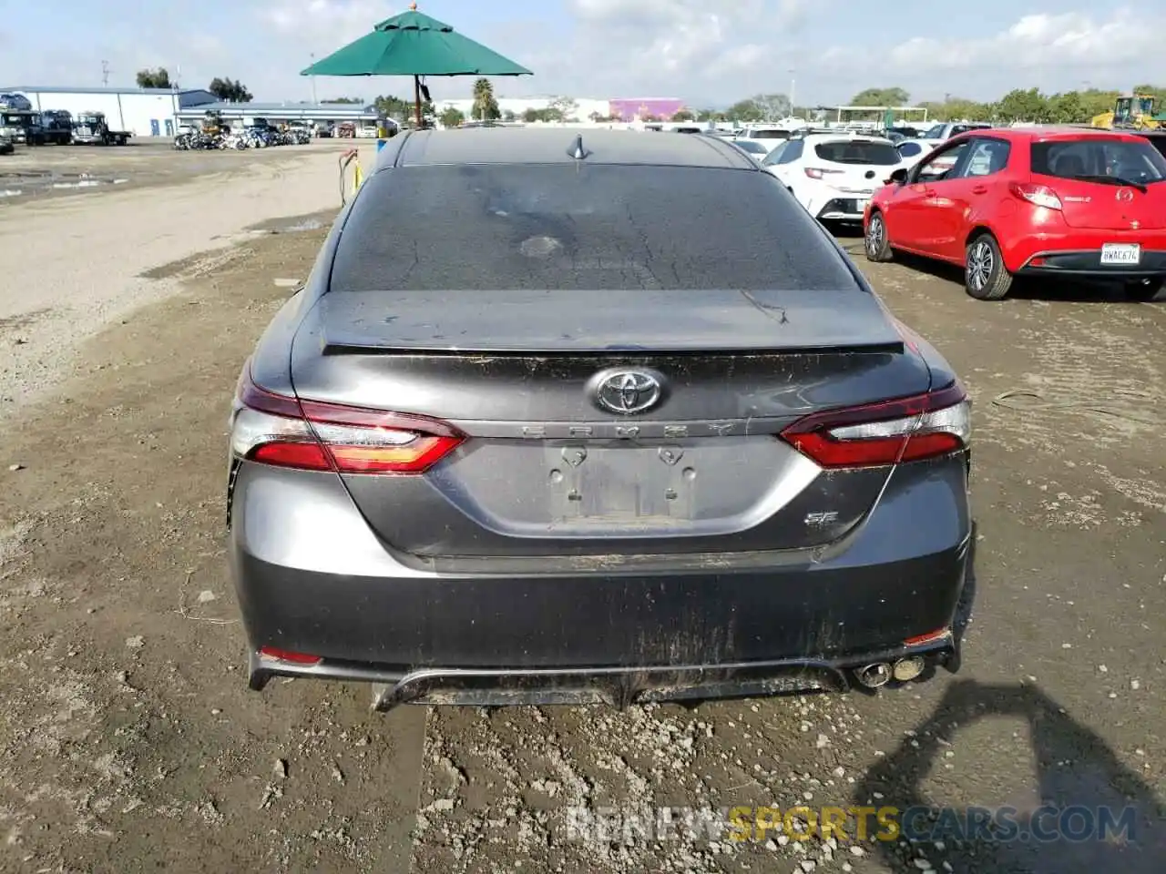 6 Photograph of a damaged car 4T1G11AK8MU535797 TOYOTA CAMRY 2021