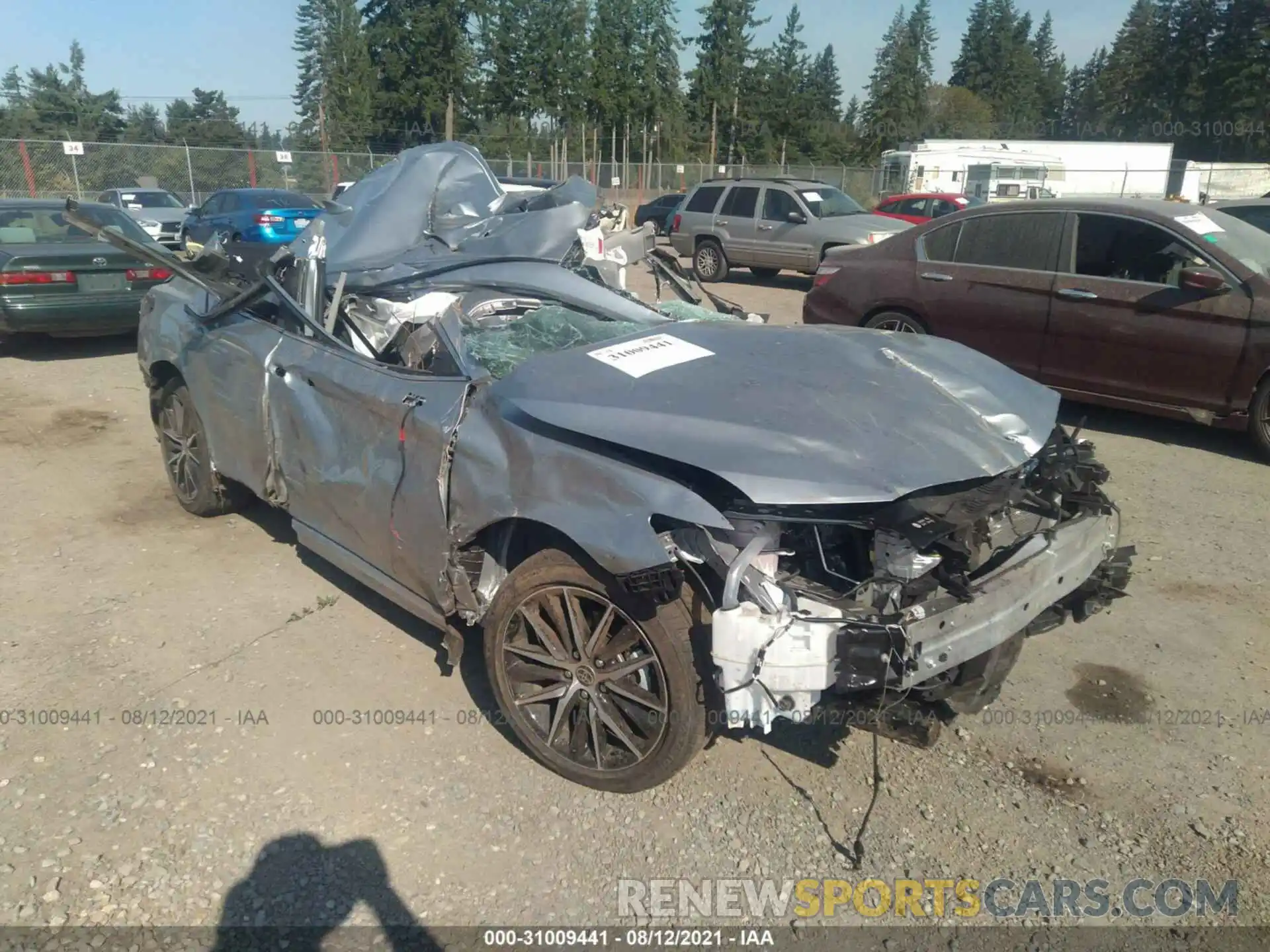 1 Photograph of a damaged car 4T1G11AK8MU537114 TOYOTA CAMRY 2021