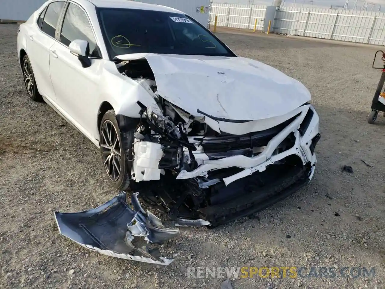 9 Photograph of a damaged car 4T1G11AK8MU540630 TOYOTA CAMRY 2021