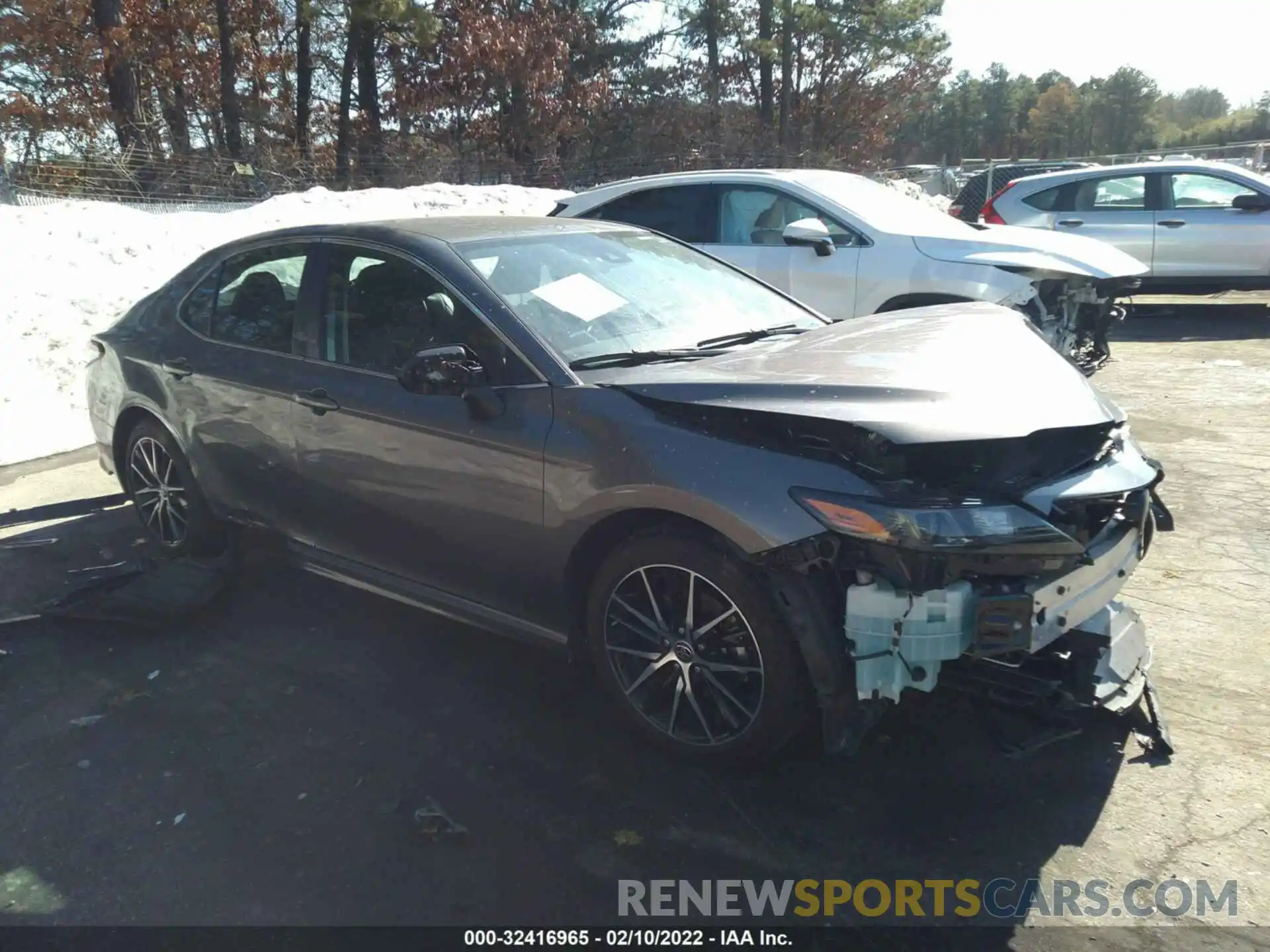 1 Photograph of a damaged car 4T1G11AK8MU570579 TOYOTA CAMRY 2021