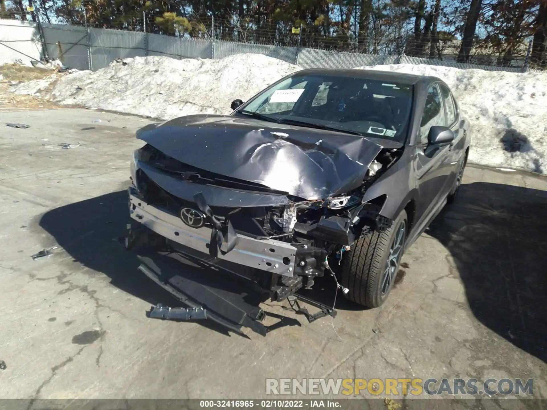 6 Photograph of a damaged car 4T1G11AK8MU570579 TOYOTA CAMRY 2021