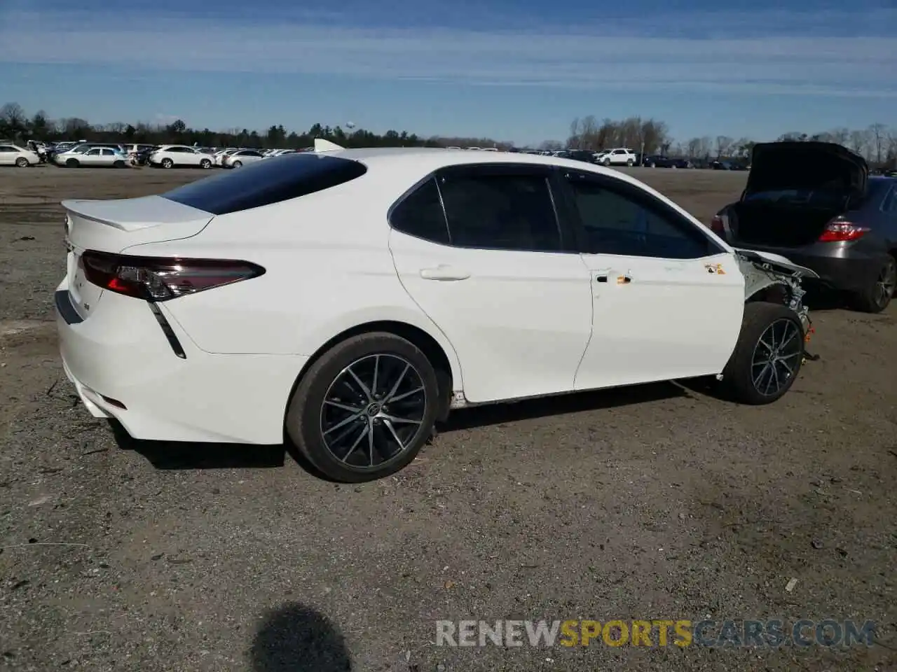 3 Photograph of a damaged car 4T1G11AK8MU573370 TOYOTA CAMRY 2021