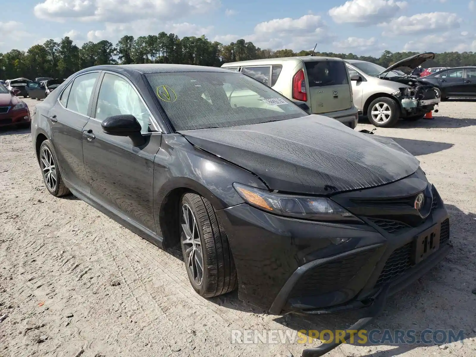 1 Photograph of a damaged car 4T1G11AK8MU575460 TOYOTA CAMRY 2021