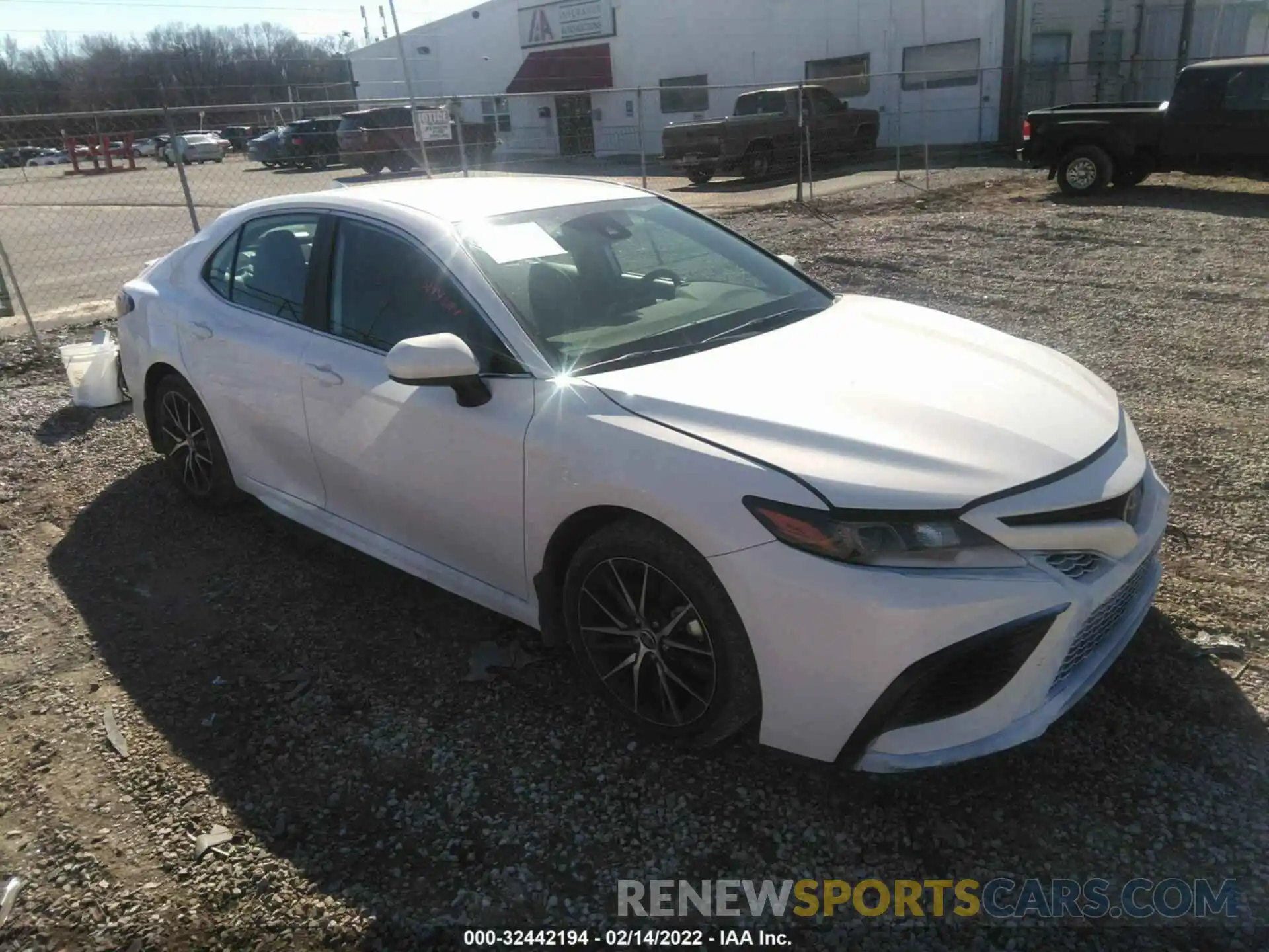 1 Photograph of a damaged car 4T1G11AK8MU581839 TOYOTA CAMRY 2021