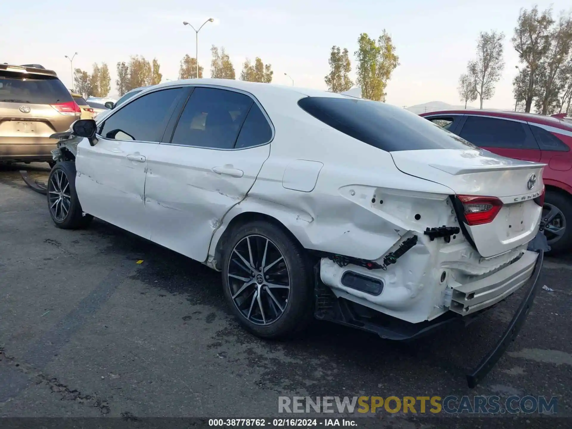 3 Photograph of a damaged car 4T1G11AK8MU583512 TOYOTA CAMRY 2021