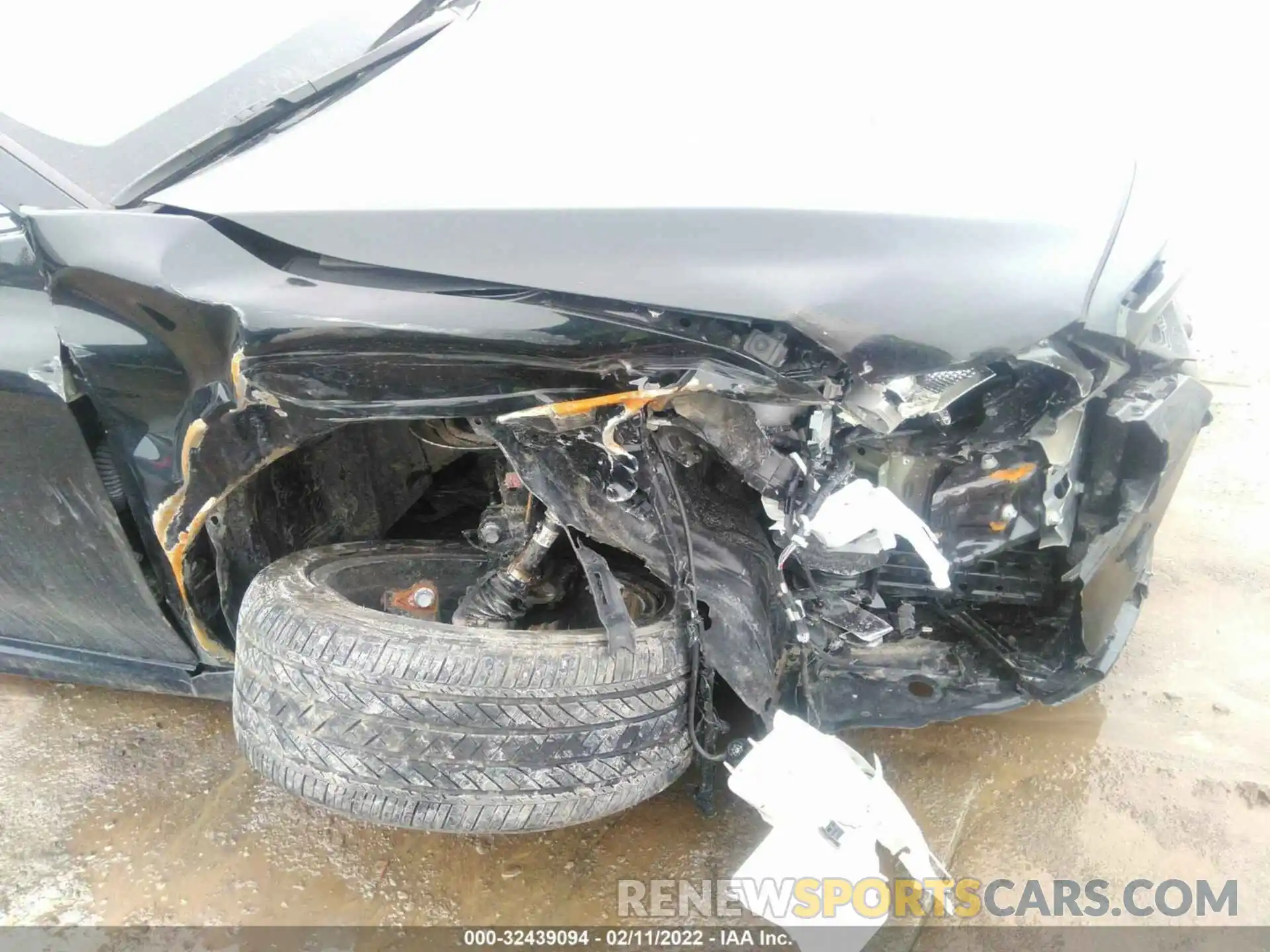 6 Photograph of a damaged car 4T1G11AK8MU583655 TOYOTA CAMRY 2021