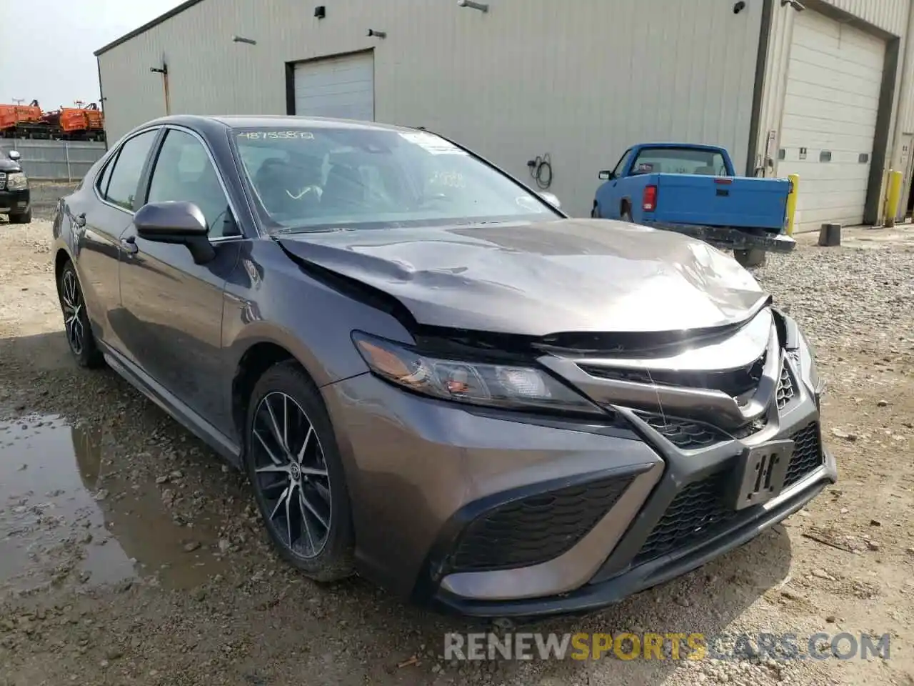 1 Photograph of a damaged car 4T1G11AK8MU588144 TOYOTA CAMRY 2021