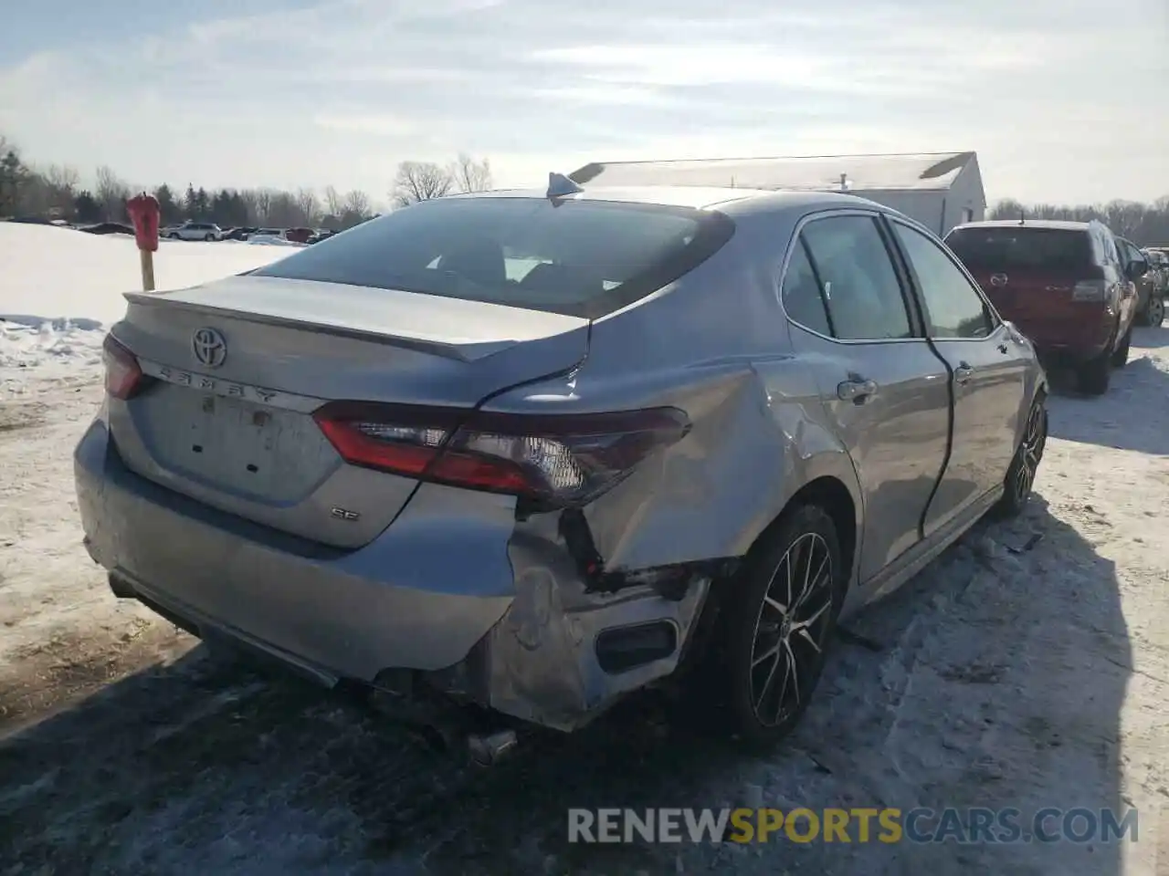 4 Photograph of a damaged car 4T1G11AK8MU598074 TOYOTA CAMRY 2021