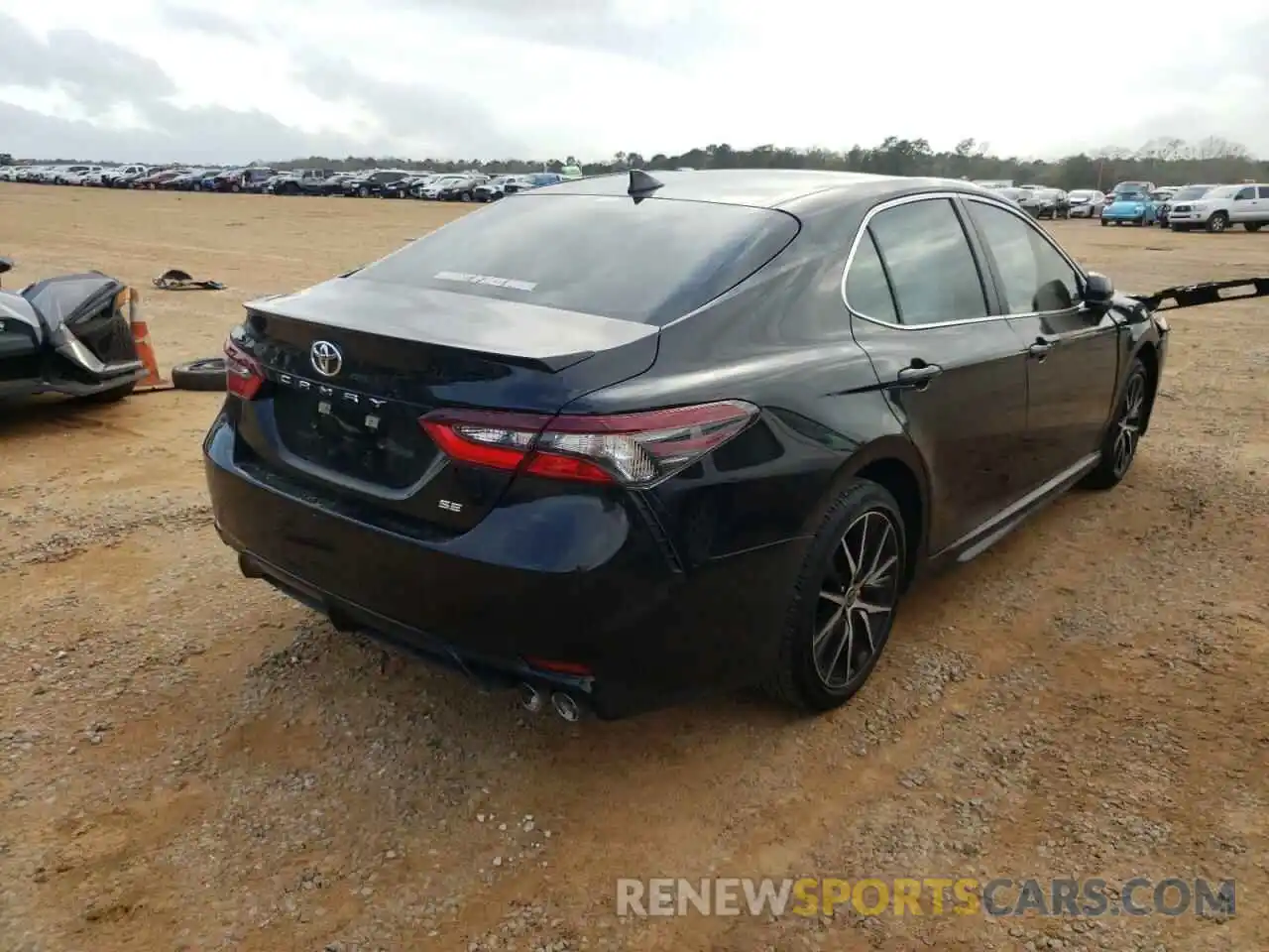 4 Photograph of a damaged car 4T1G11AK8MU604147 TOYOTA CAMRY 2021