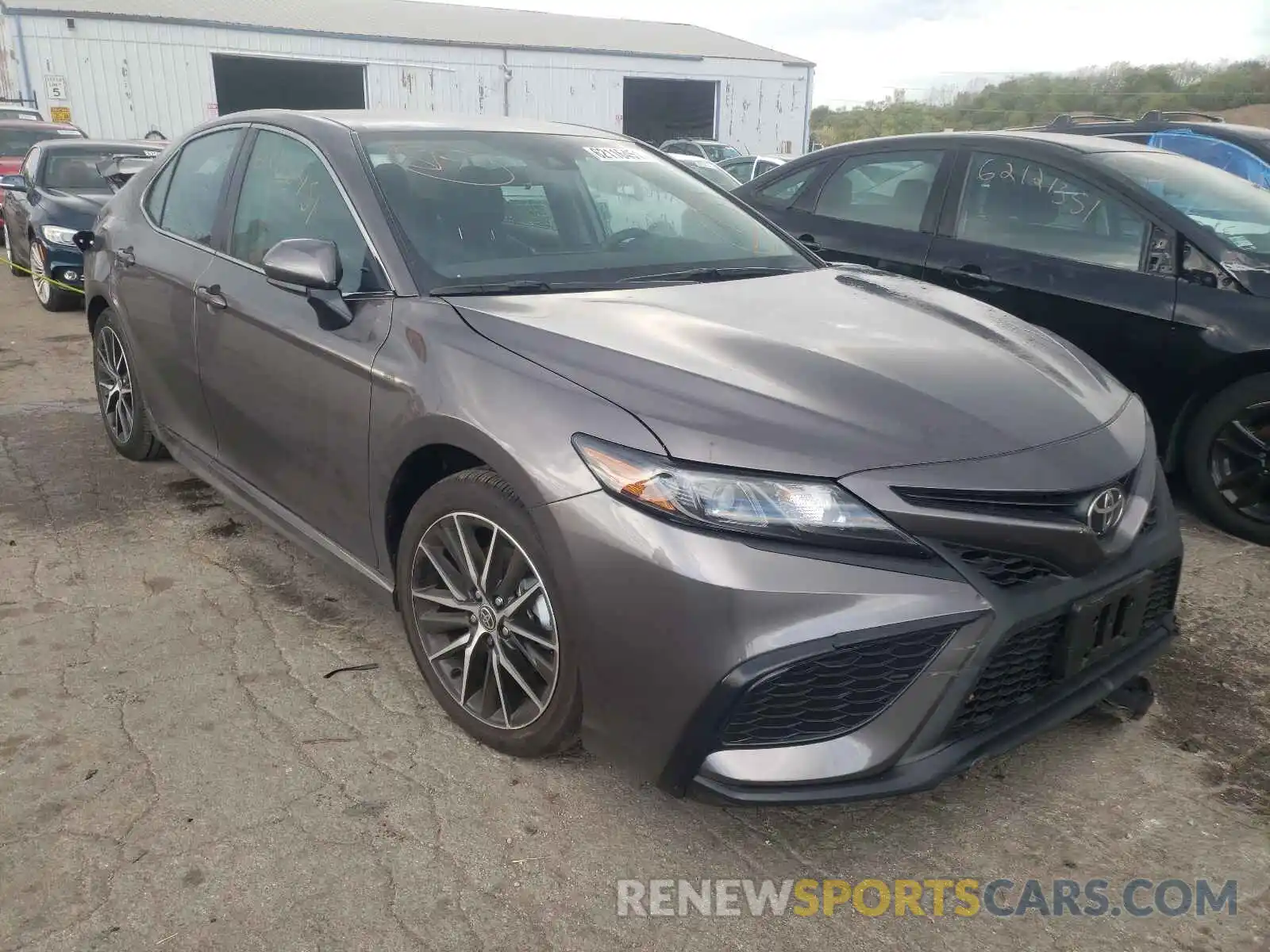 1 Photograph of a damaged car 4T1G11AK8MU610210 TOYOTA CAMRY 2021