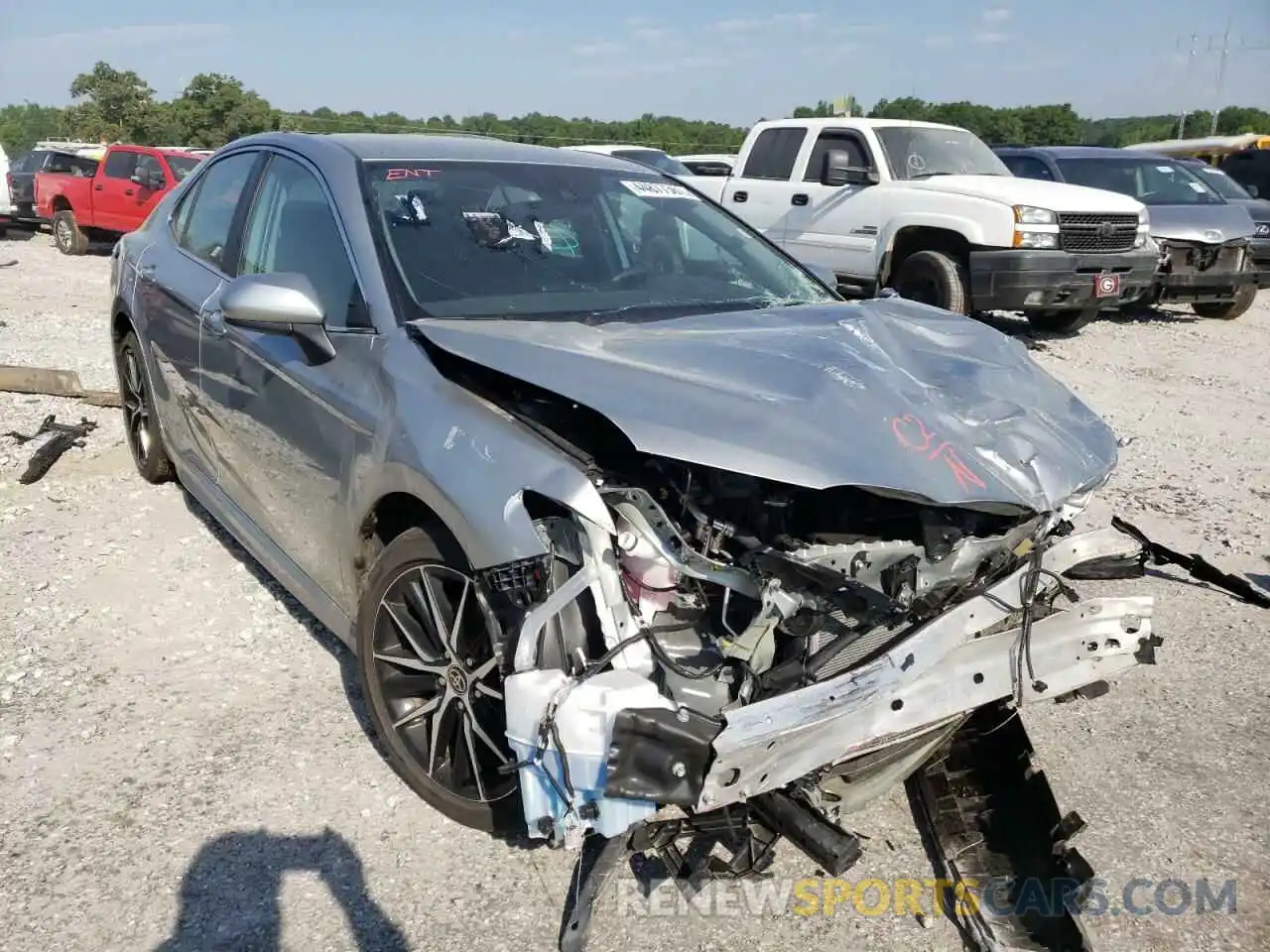 1 Photograph of a damaged car 4T1G11AK9MU404104 TOYOTA CAMRY 2021