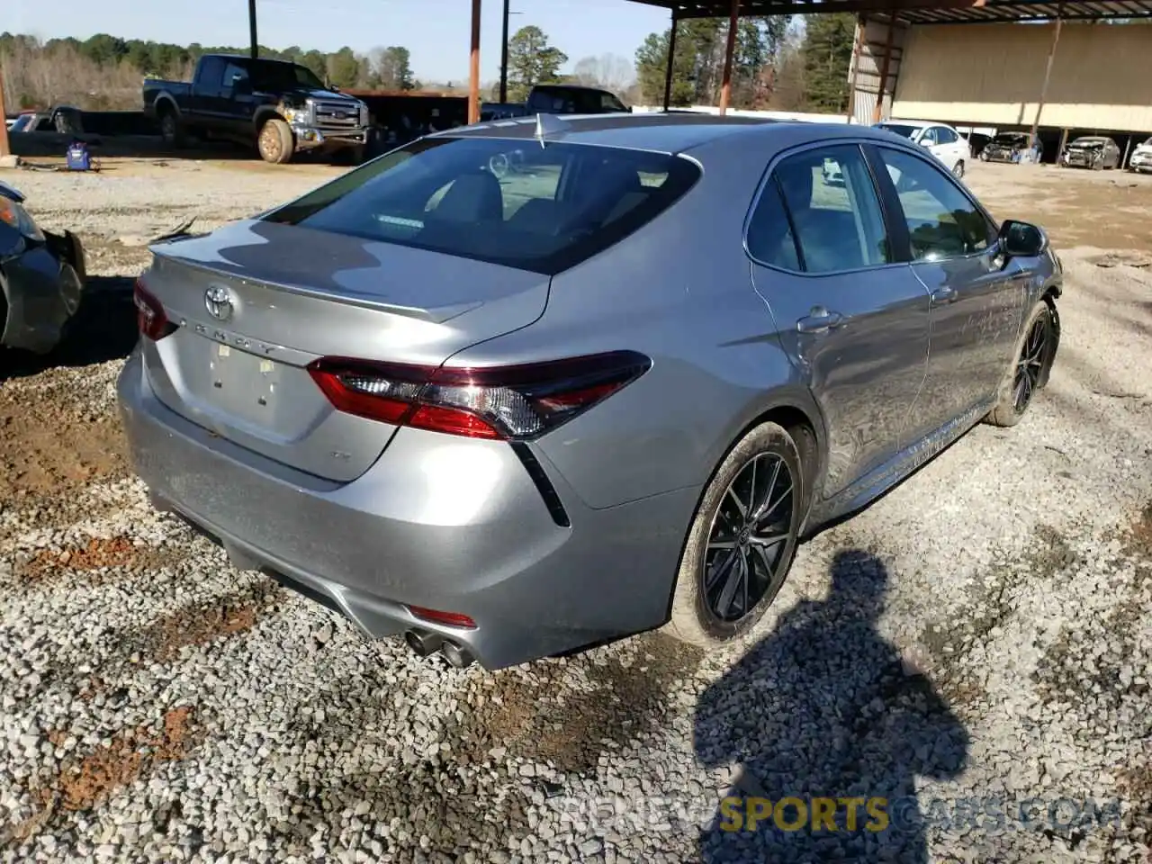 4 Photograph of a damaged car 4T1G11AK9MU408444 TOYOTA CAMRY 2021