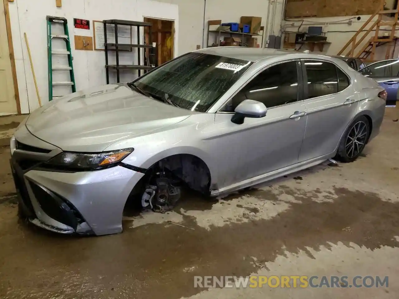 1 Photograph of a damaged car 4T1G11AK9MU412784 TOYOTA CAMRY 2021