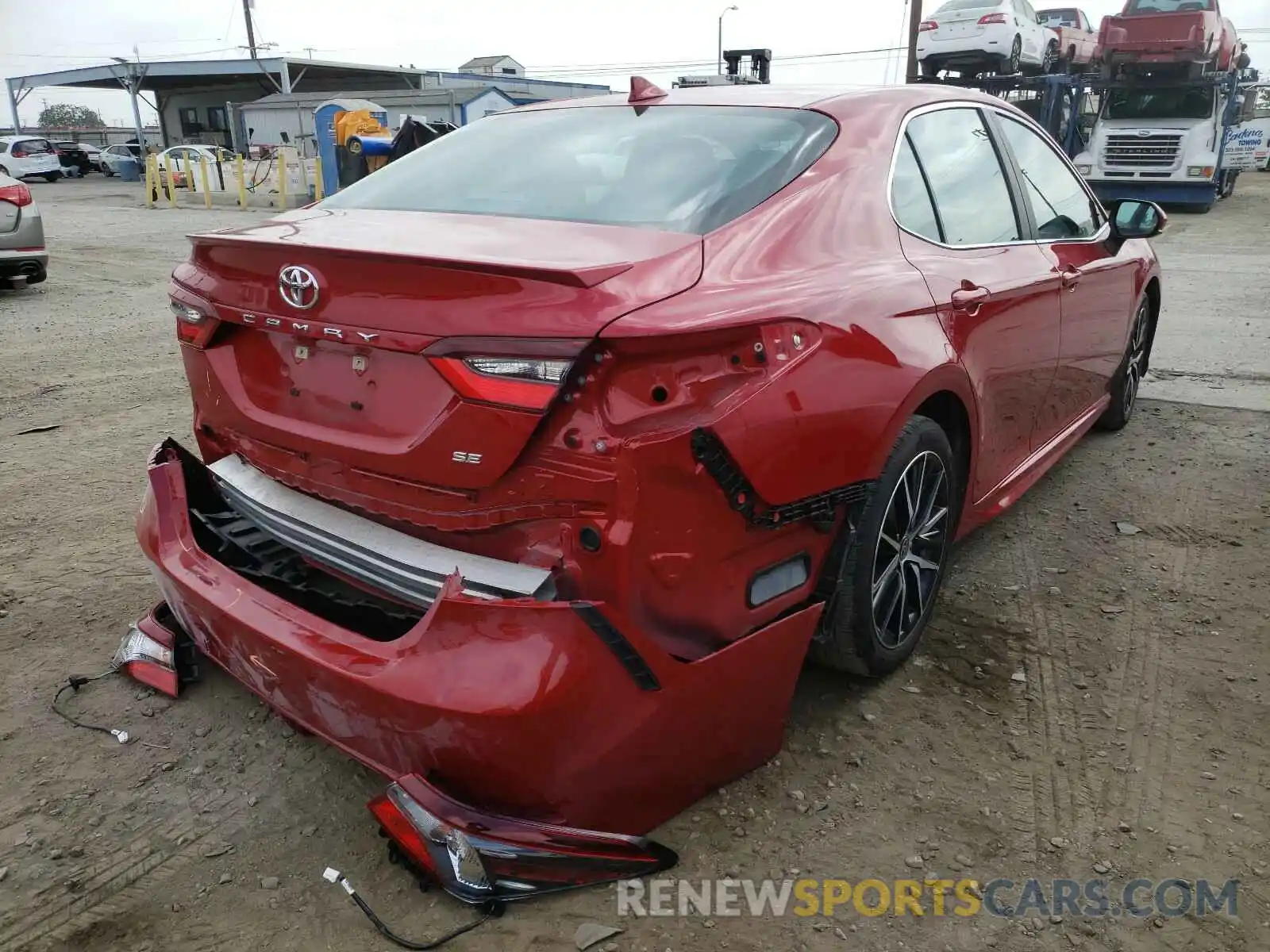 4 Photograph of a damaged car 4T1G11AK9MU420044 TOYOTA CAMRY 2021