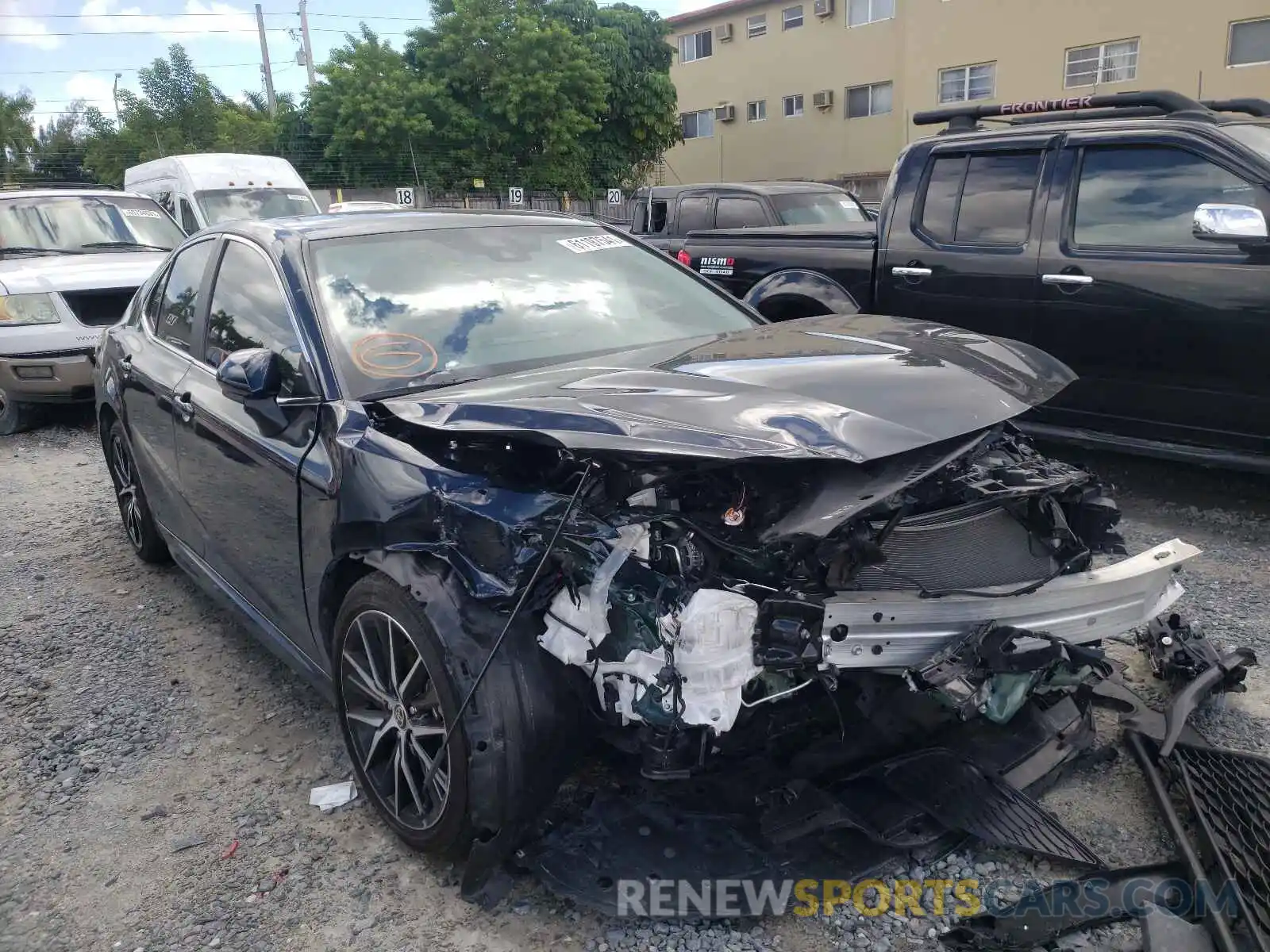 1 Photograph of a damaged car 4T1G11AK9MU420187 TOYOTA CAMRY 2021