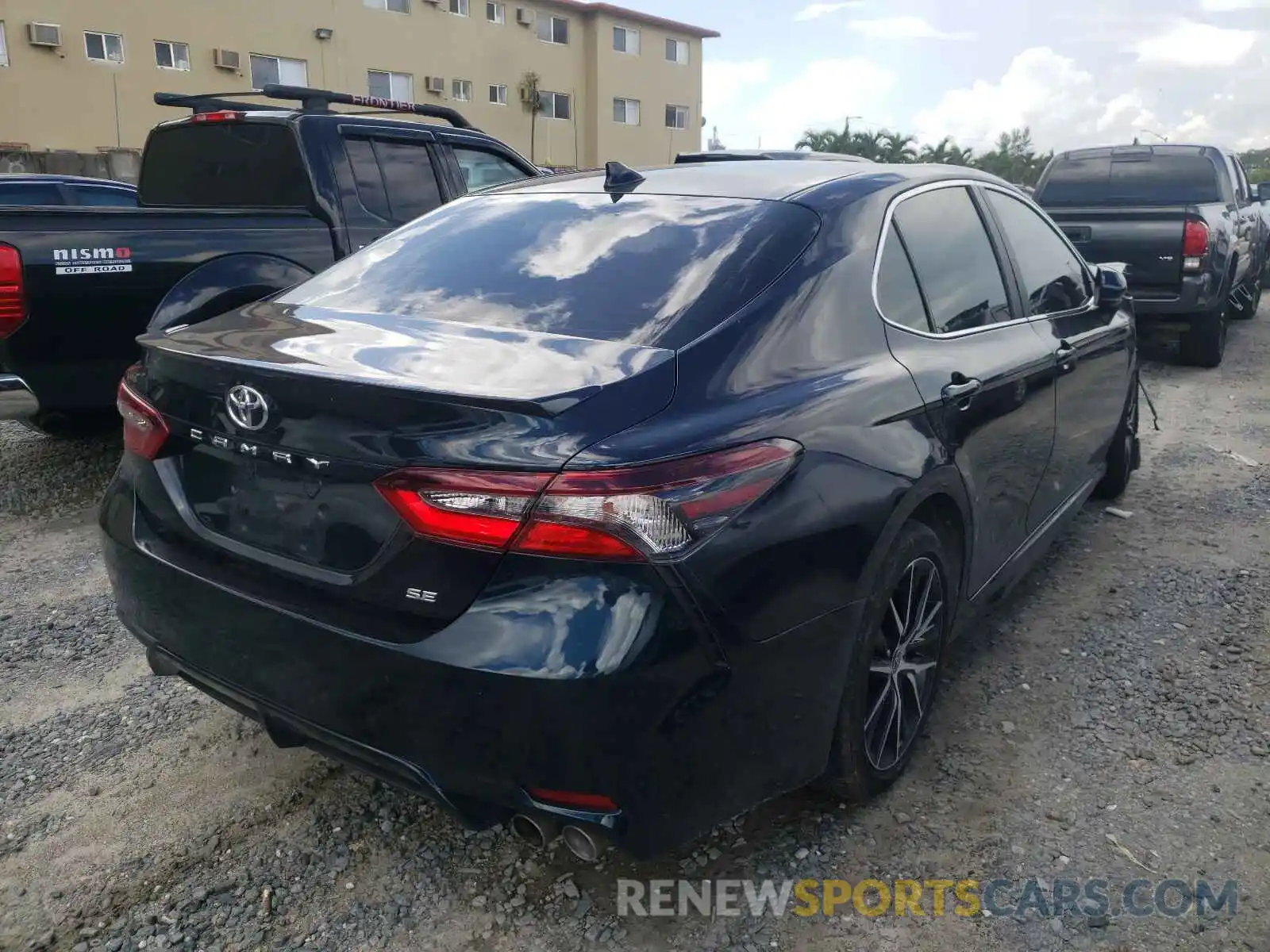 4 Photograph of a damaged car 4T1G11AK9MU420187 TOYOTA CAMRY 2021