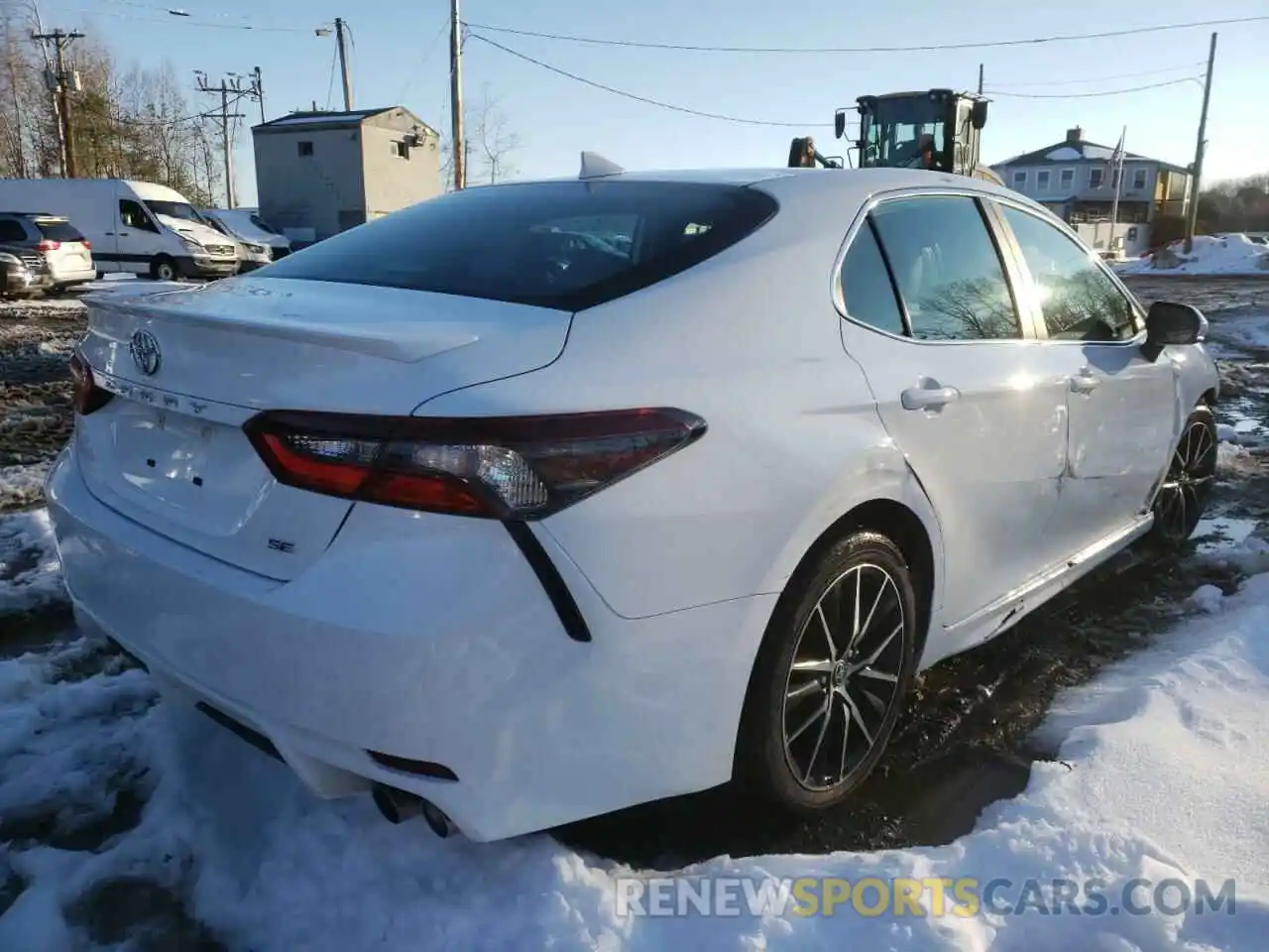 4 Photograph of a damaged car 4T1G11AK9MU427334 TOYOTA CAMRY 2021