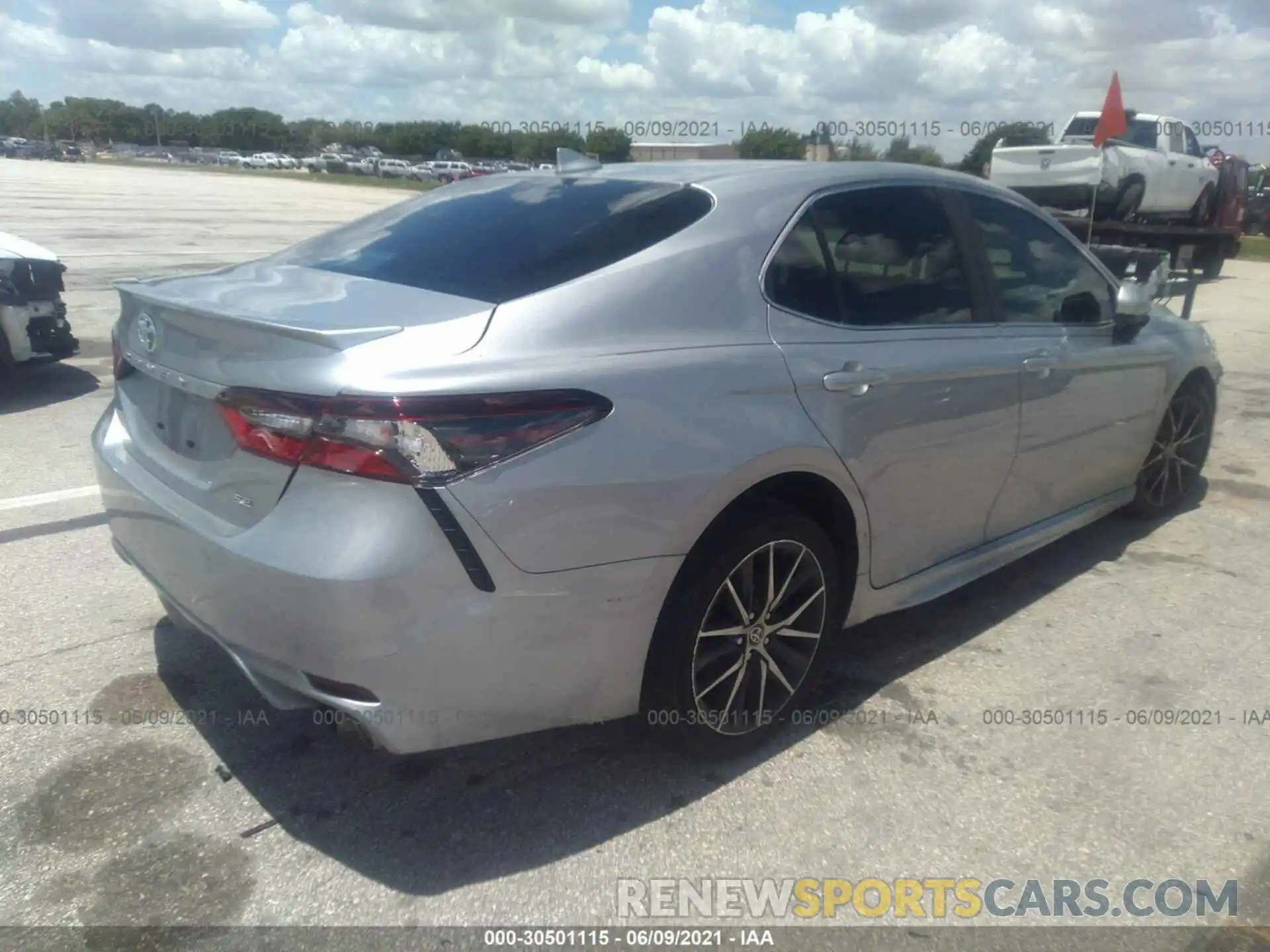 4 Photograph of a damaged car 4T1G11AK9MU429293 TOYOTA CAMRY 2021