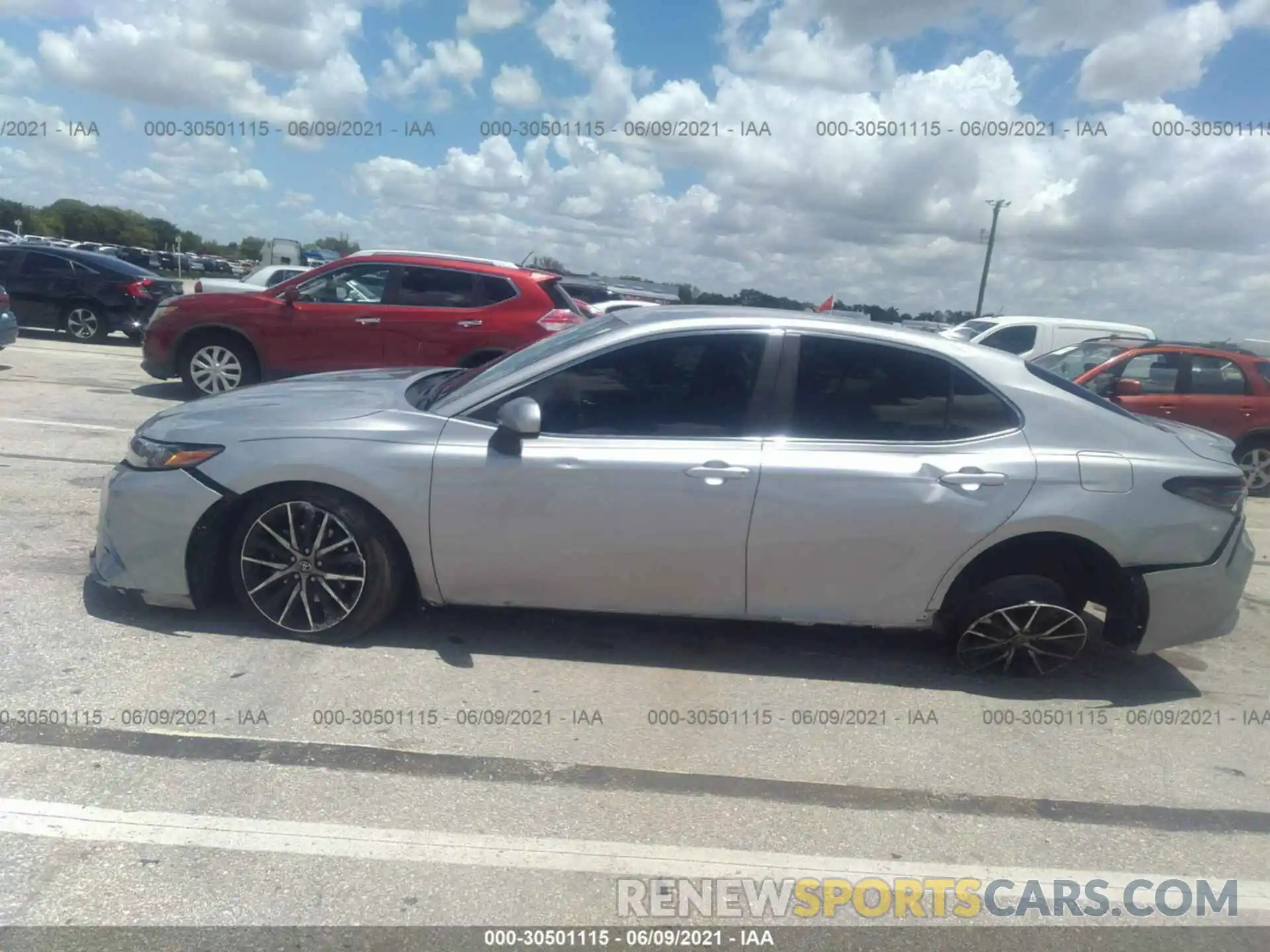 6 Photograph of a damaged car 4T1G11AK9MU429293 TOYOTA CAMRY 2021