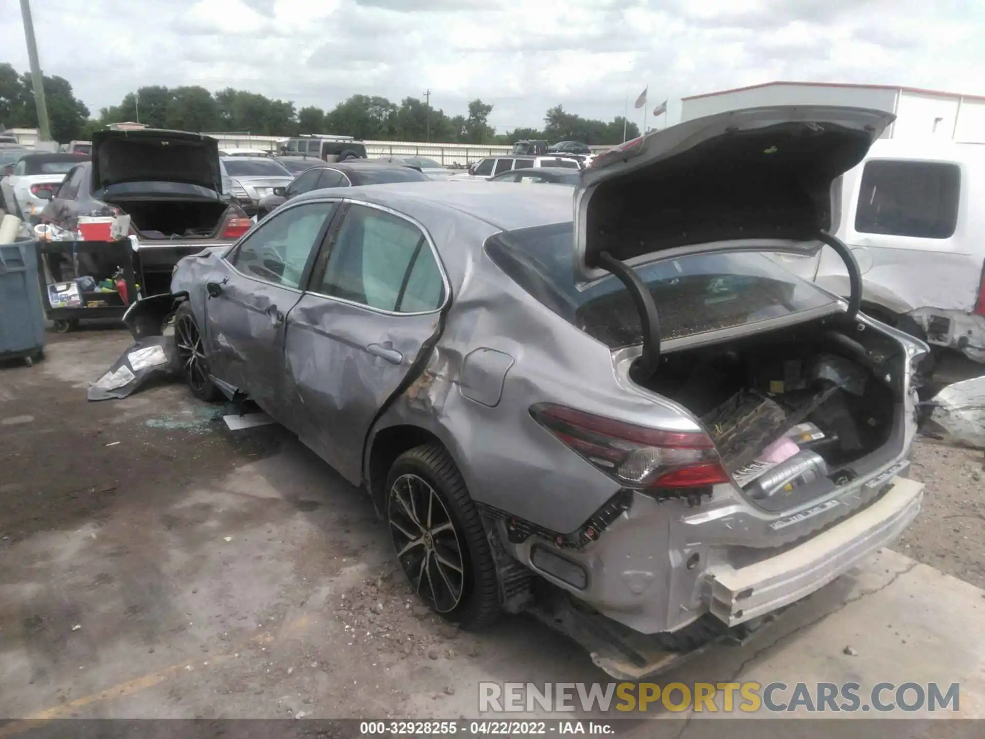 3 Photograph of a damaged car 4T1G11AK9MU429519 TOYOTA CAMRY 2021