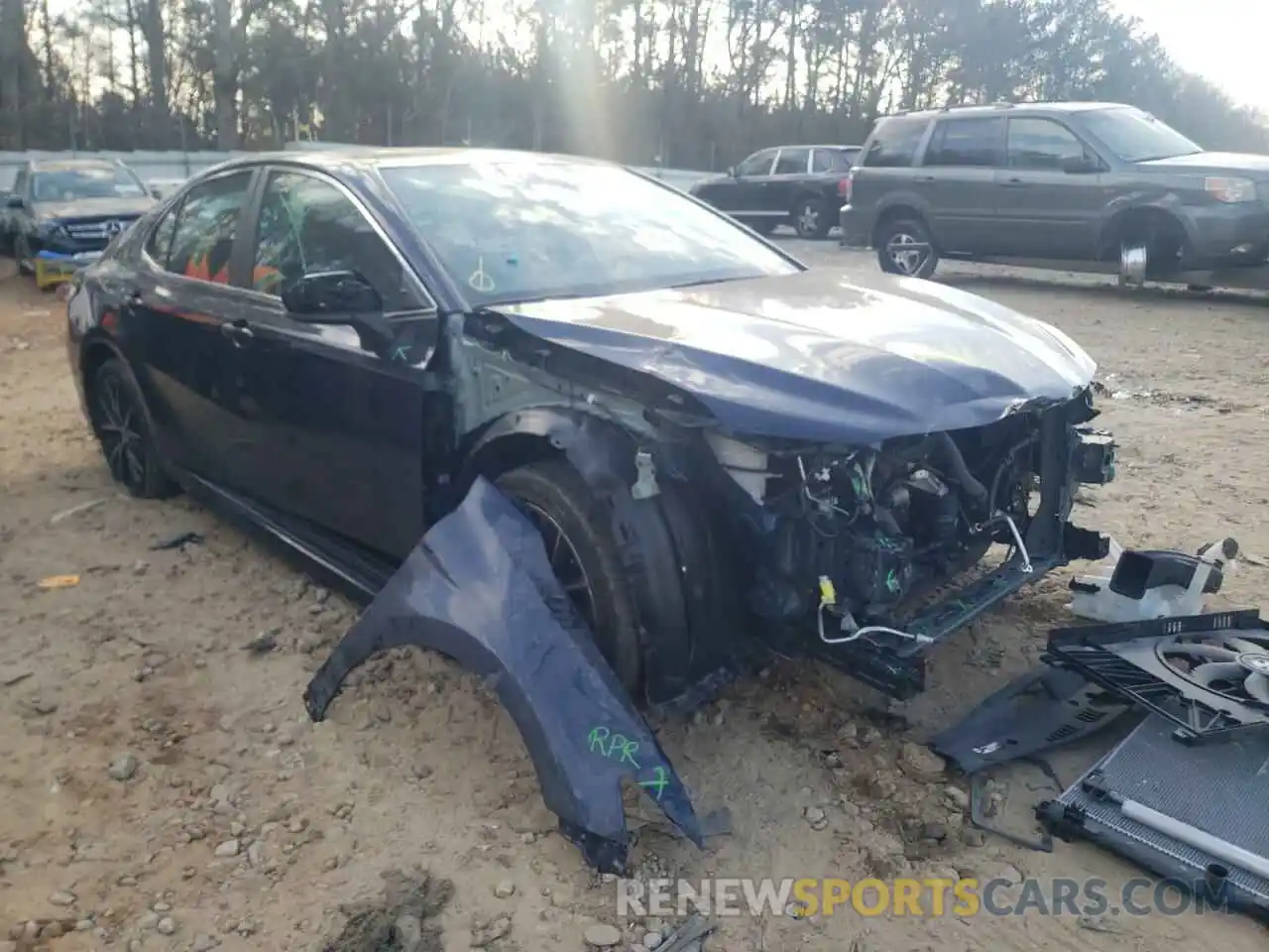 1 Photograph of a damaged car 4T1G11AK9MU430041 TOYOTA CAMRY 2021