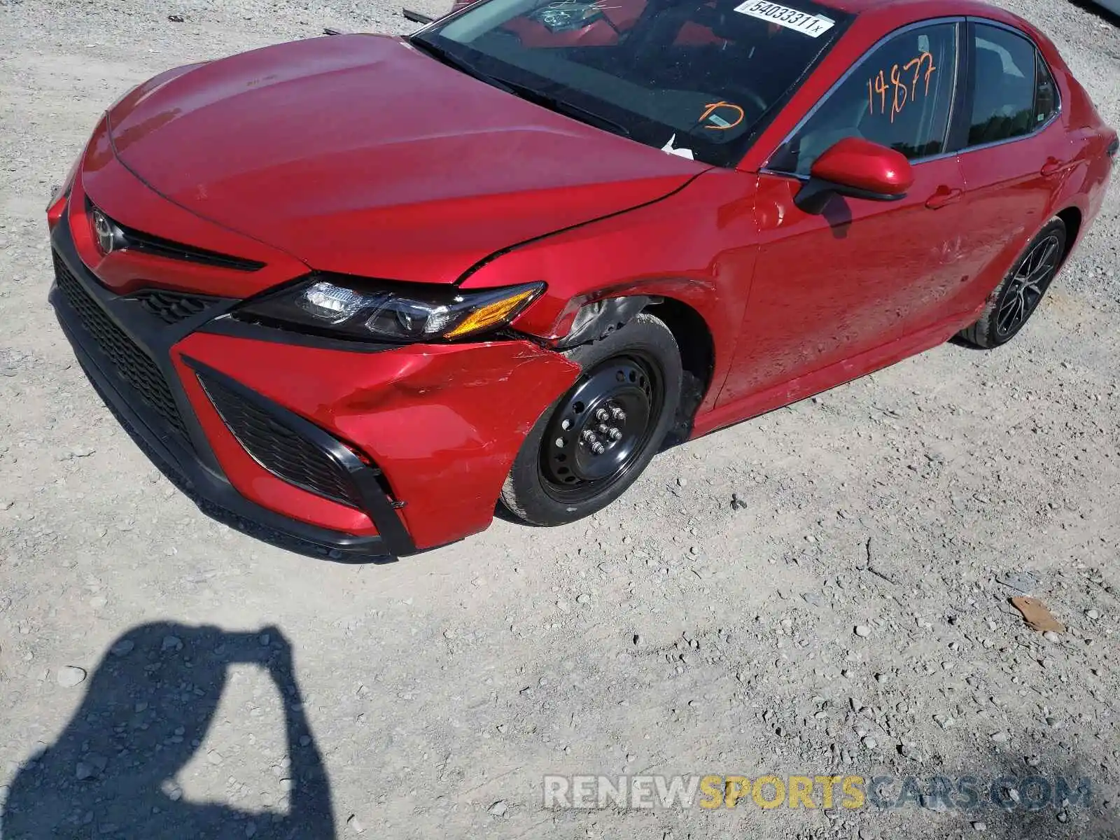 9 Photograph of a damaged car 4T1G11AK9MU438057 TOYOTA CAMRY 2021