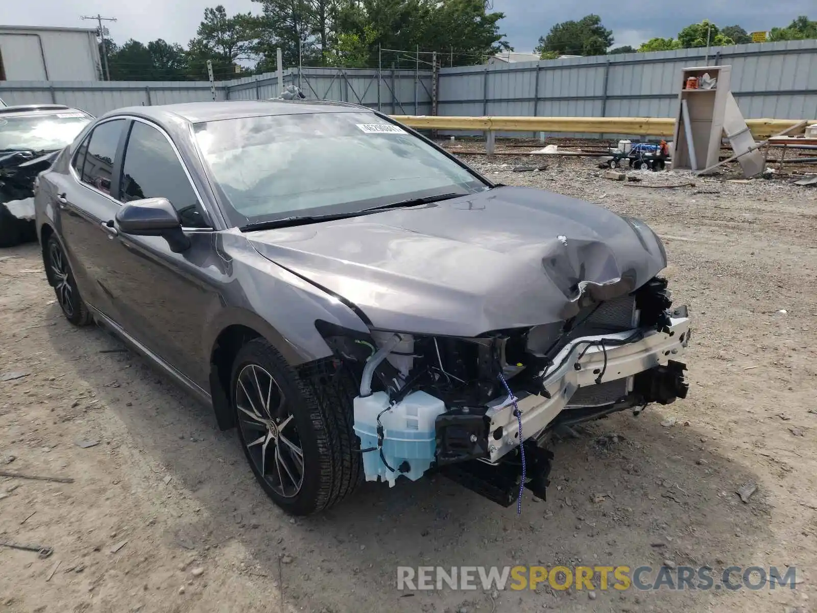 1 Photograph of a damaged car 4T1G11AK9MU440858 TOYOTA CAMRY 2021