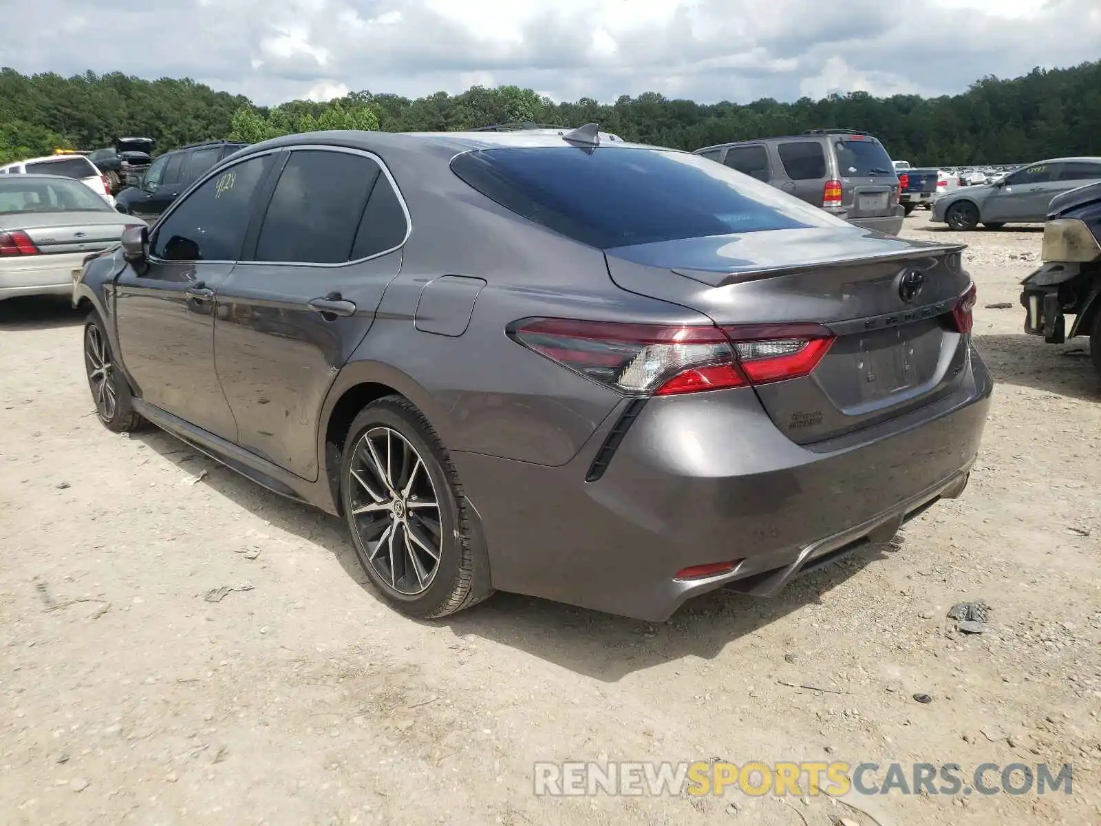 3 Photograph of a damaged car 4T1G11AK9MU440858 TOYOTA CAMRY 2021