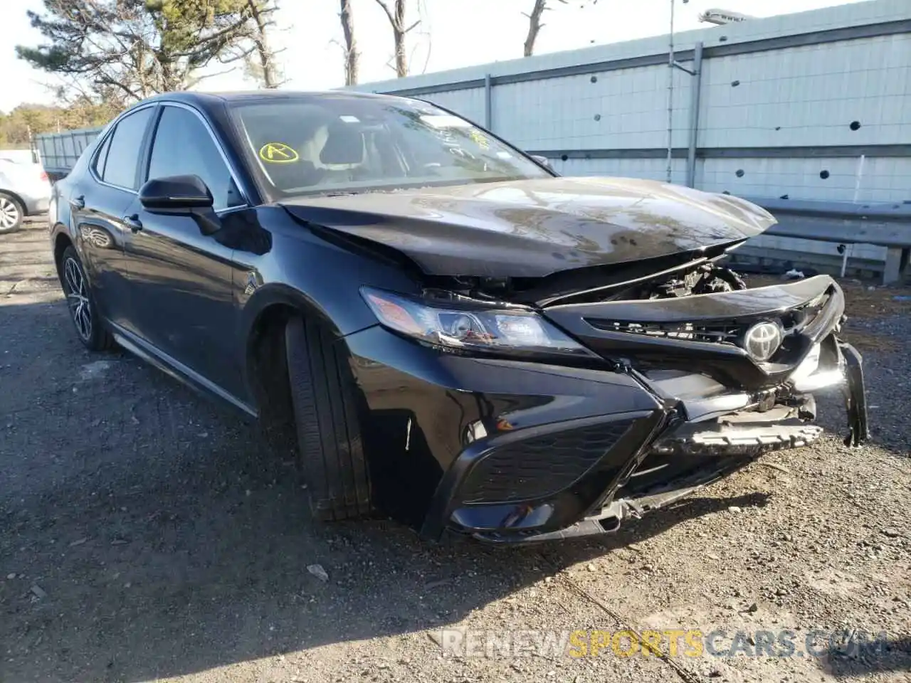 1 Photograph of a damaged car 4T1G11AK9MU452928 TOYOTA CAMRY 2021