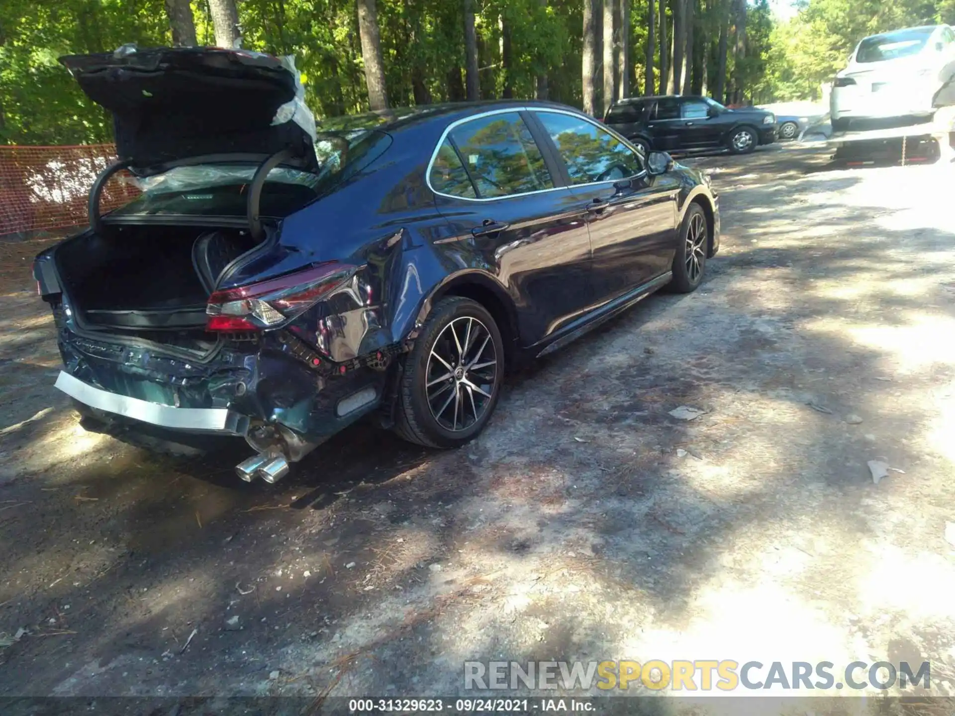 4 Photograph of a damaged car 4T1G11AK9MU461869 TOYOTA CAMRY 2021