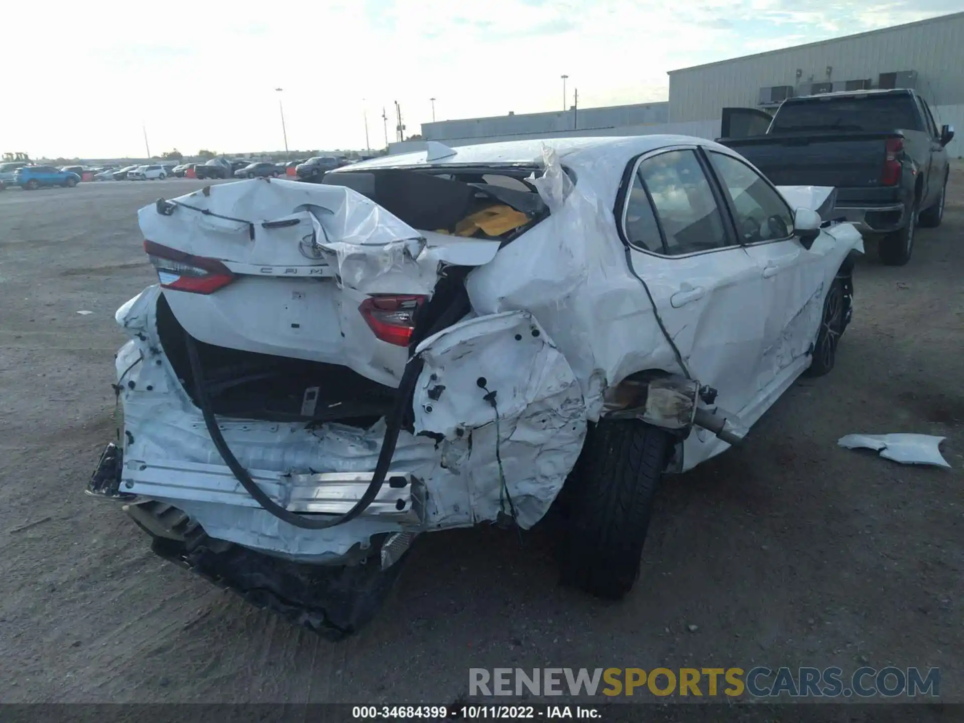 4 Photograph of a damaged car 4T1G11AK9MU464321 TOYOTA CAMRY 2021