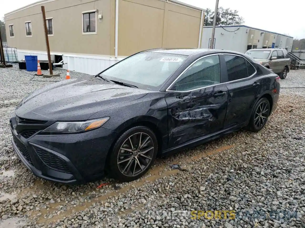 1 Photograph of a damaged car 4T1G11AK9MU470717 TOYOTA CAMRY 2021