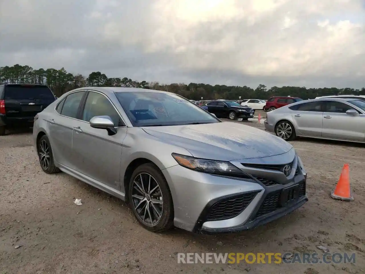 1 Photograph of a damaged car 4T1G11AK9MU474508 TOYOTA CAMRY 2021