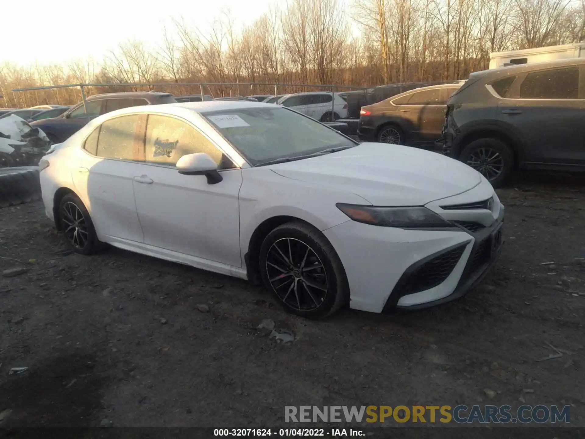 1 Photograph of a damaged car 4T1G11AK9MU518409 TOYOTA CAMRY 2021