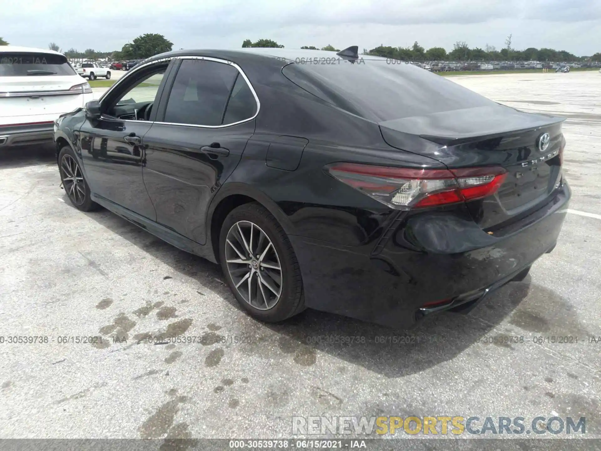 3 Photograph of a damaged car 4T1G11AK9MU523786 TOYOTA CAMRY 2021